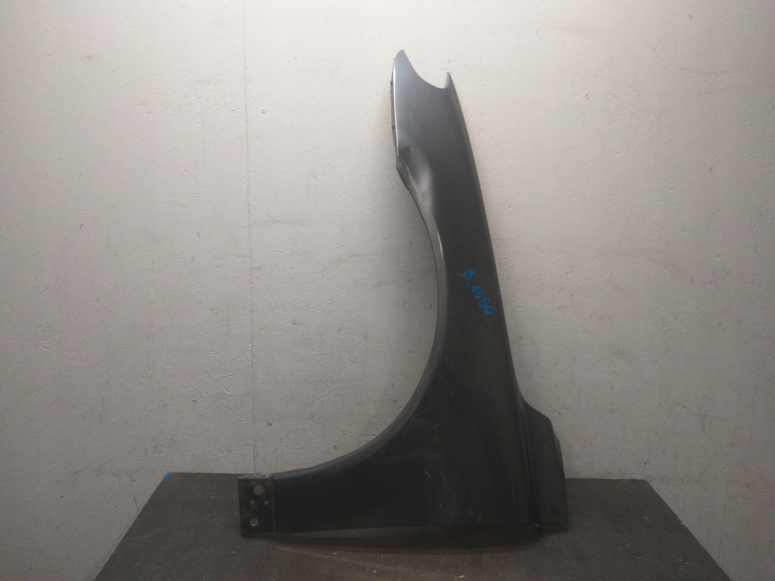 FENDER FRONT LEFT VOLVO V70 S80 08