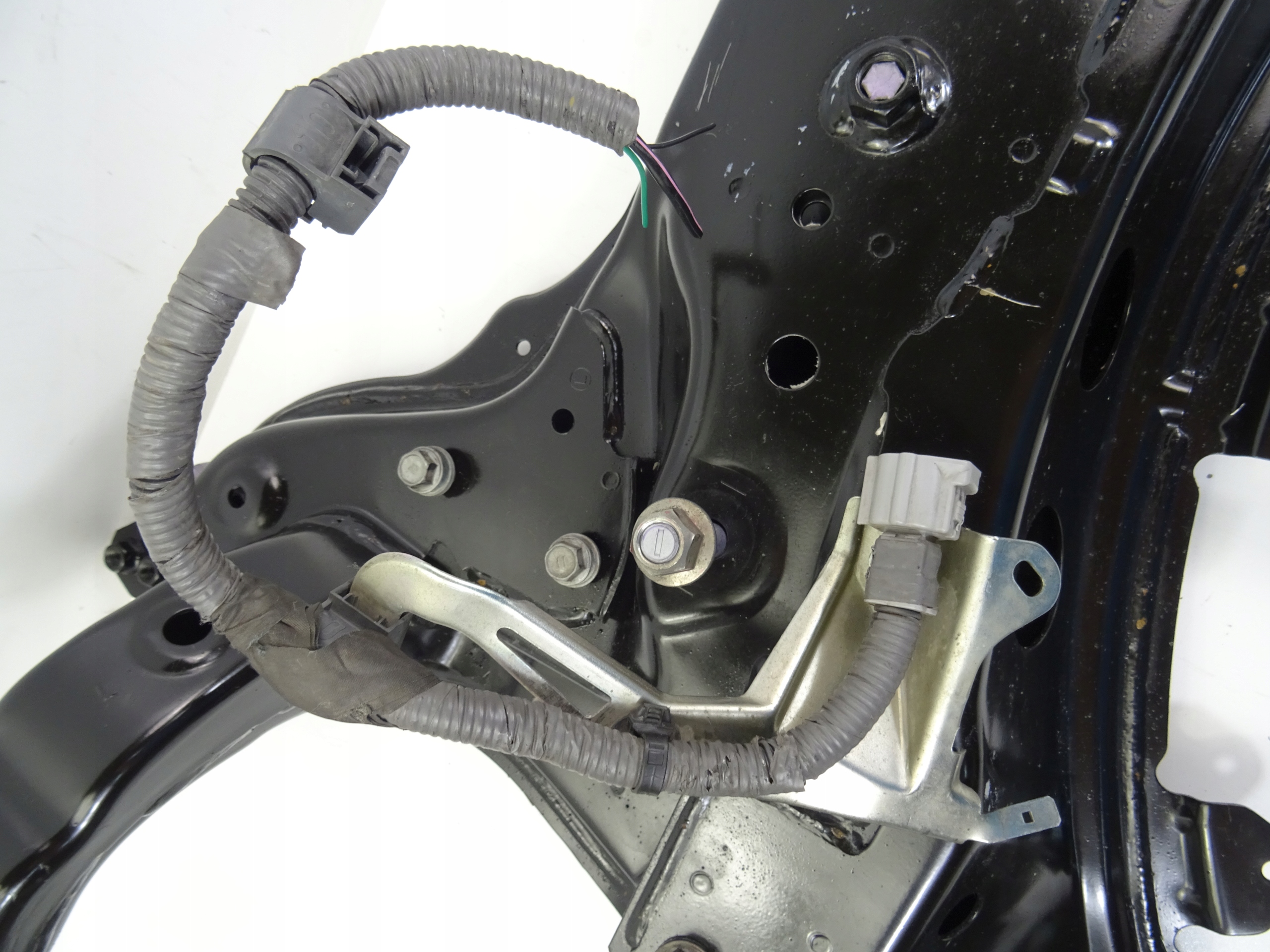 CHR C-HR LIFT 1.8 HYBRYDA SANKI WÓZEK KOŁYSKA EAN (GTIN) 5905226106411