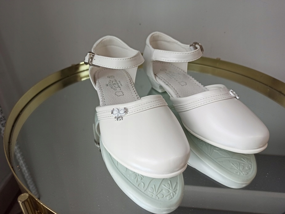 BUTY KOMUNIJNE DLA DZIEWCZYNKI BIAŁE Badoxx r 32 Marka Badoxx