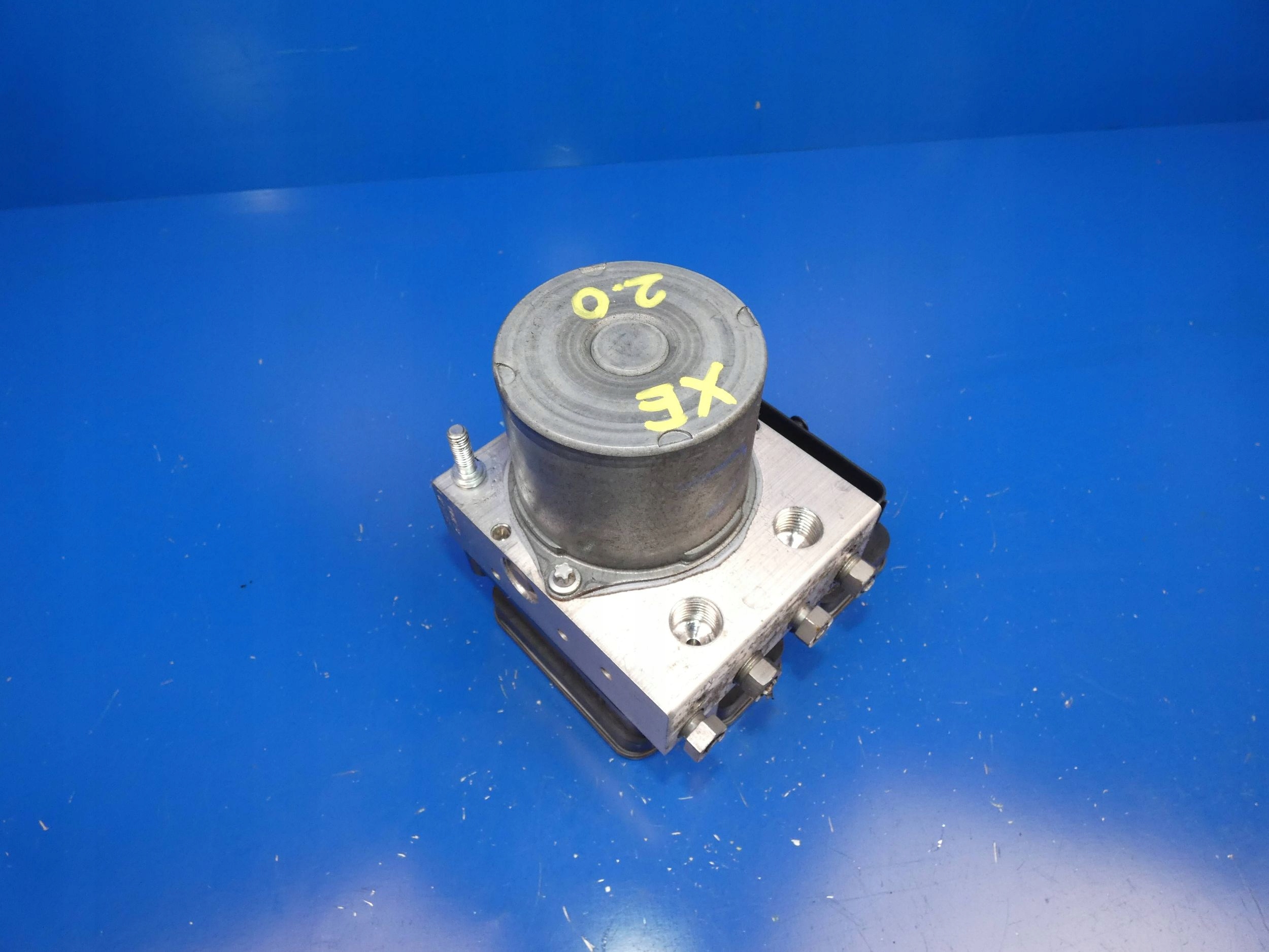 JAGUAR XE X760 XF X260 pump ABS module control unit