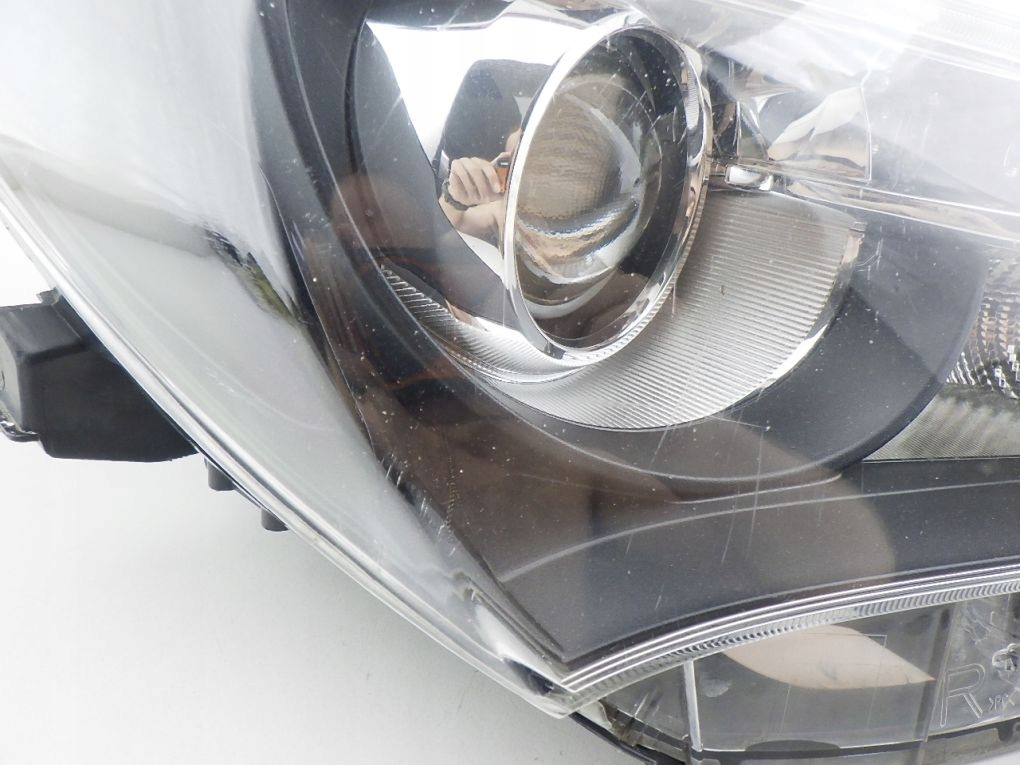 TOYOTA YARIS III LIFT LED 2013- light right