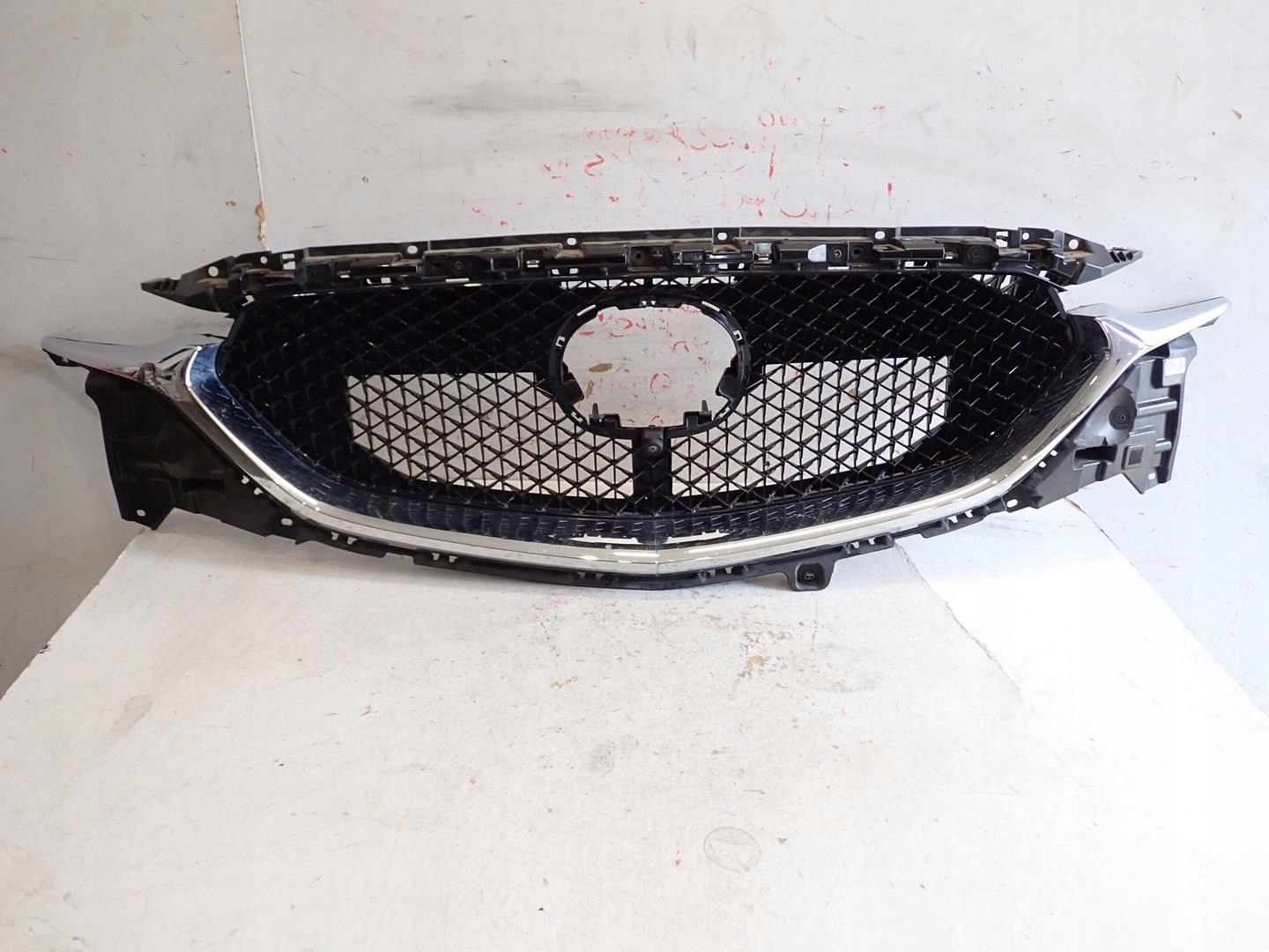 Grill MAZDA CX5 II 17- KB8B-50712 kamera