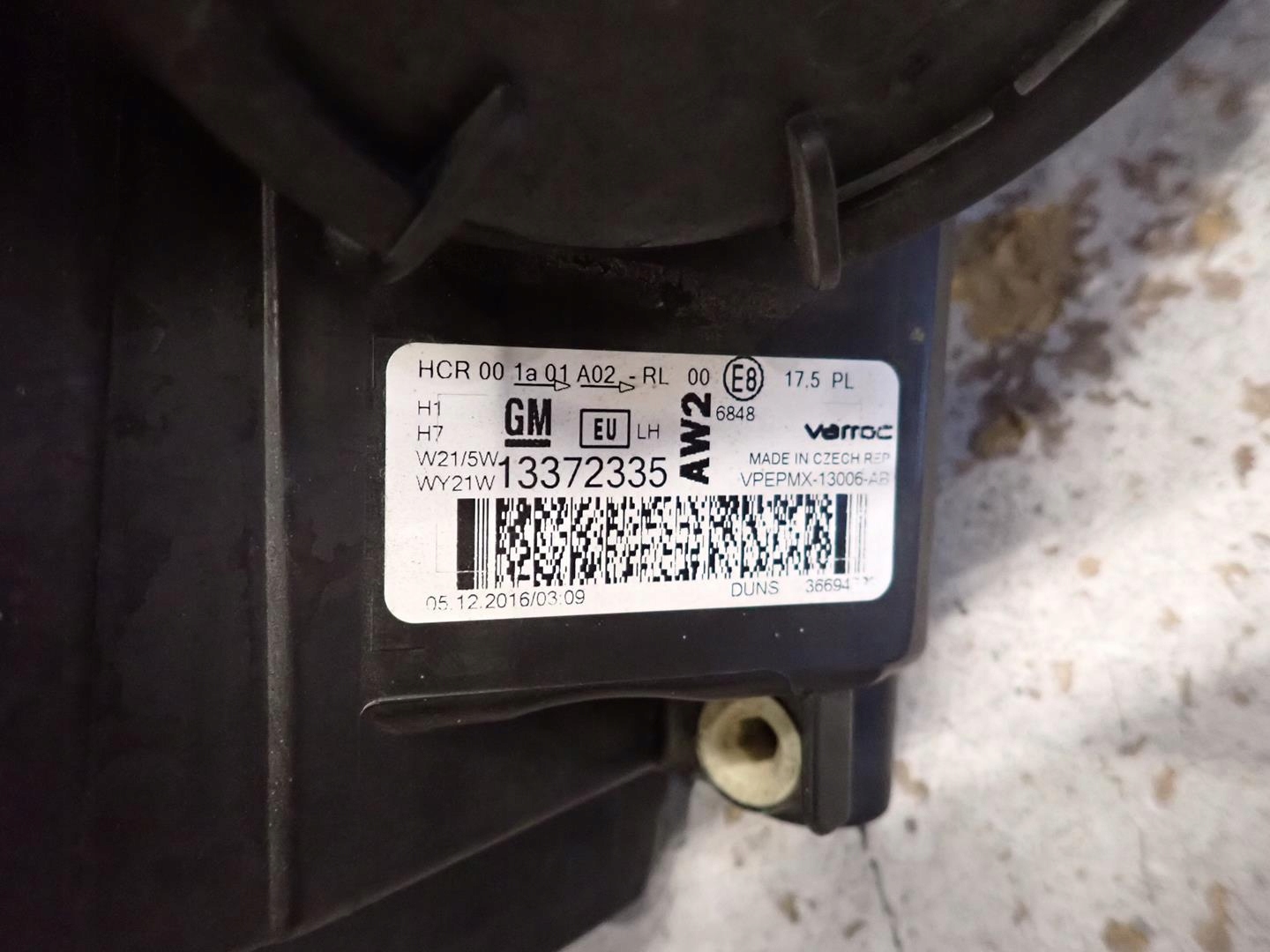 light front front left OPEL MERIVA B LIFT 2013- 13372335