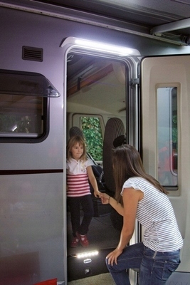 Lampka LED kamper przyczepa kemping FIAMMA 12V Weight with packaging 1 kg