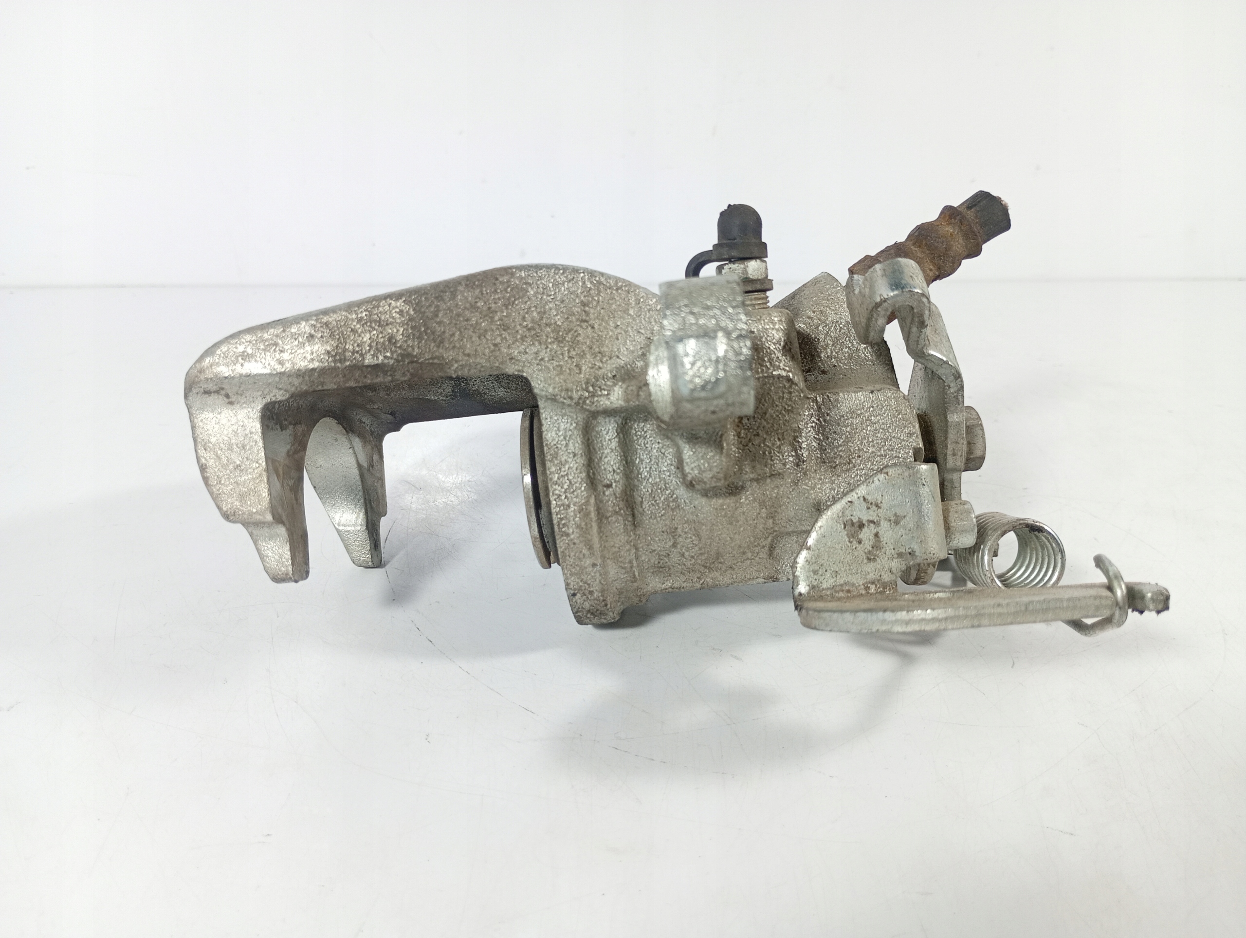 Ford Mondeo 2 II 96-00 caliper brake right rear OE 23TA0010