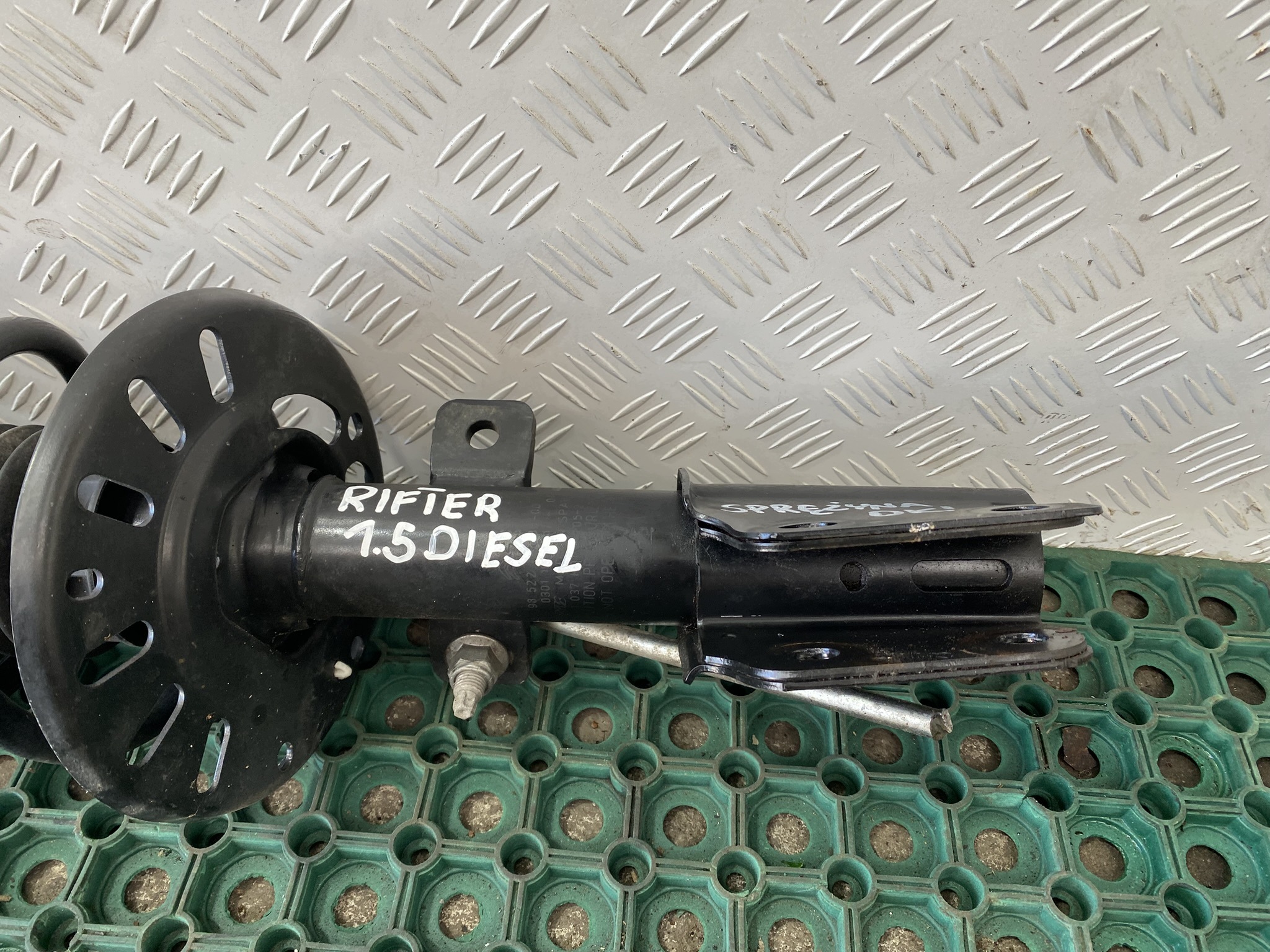 RIFTER COMBO E 20-25 engine 1.5 BLUE HDI spring springing front OE