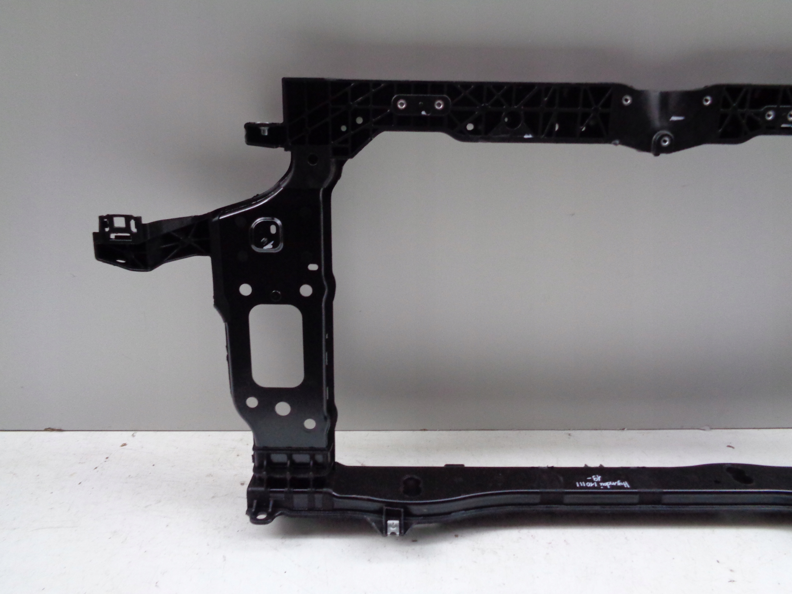 NO-WE-- bar, wall front HYUNDAI I10 III 19