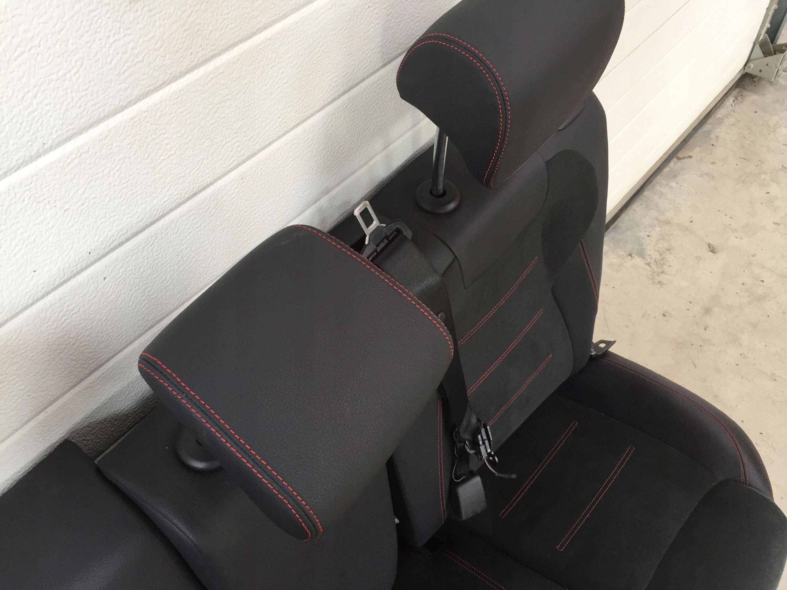 MERCEDES GLA II H247 2021 диван задний кожа