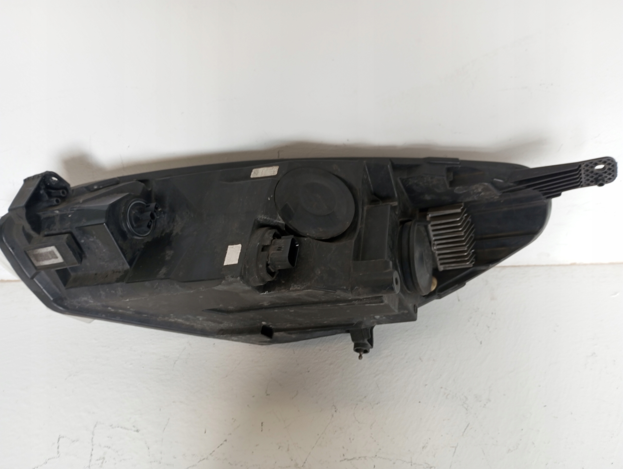 light front FORD FIESTA MK8 LED right H1BB-13W029-CD