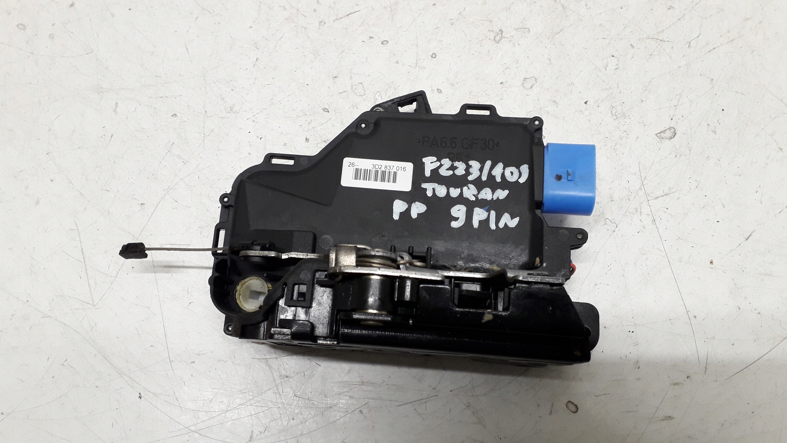 VW AUDI SKODA ZAMEK PRAWY PRZÓD 9 PIN 3D2837016