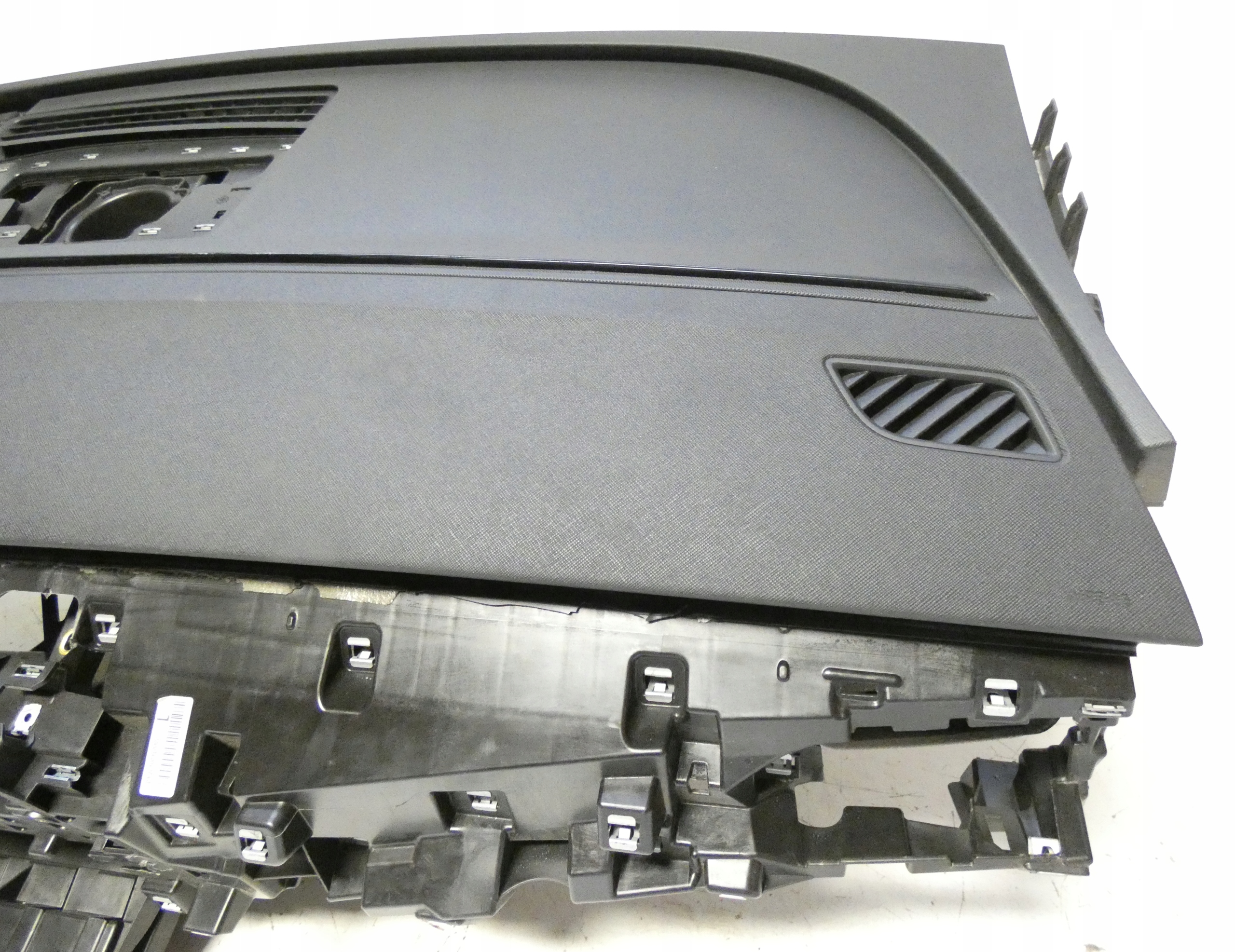 SKODA ENYAQ 5LB857007F dashboard instrument panel console cockpit