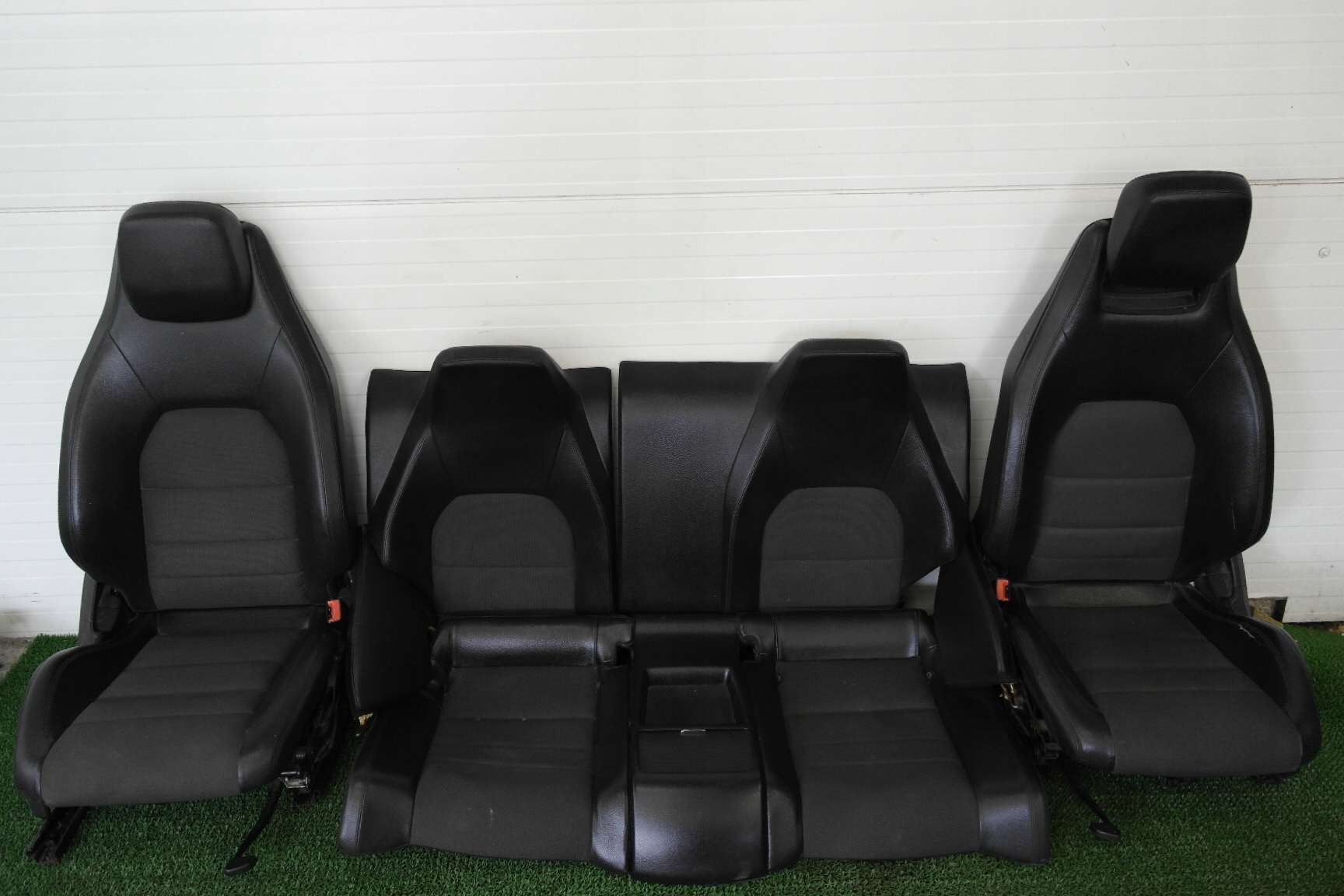 MERCEDES E-KLASA W207 09-16 COUPE CABRIO Sitze Halbleder KPL EUROPA