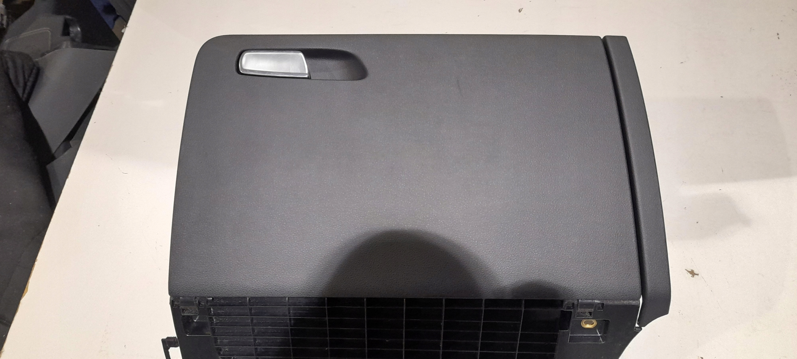 AUDI A4 B8 HANDSCHUHFACH DES BEIFAHRERS 8K