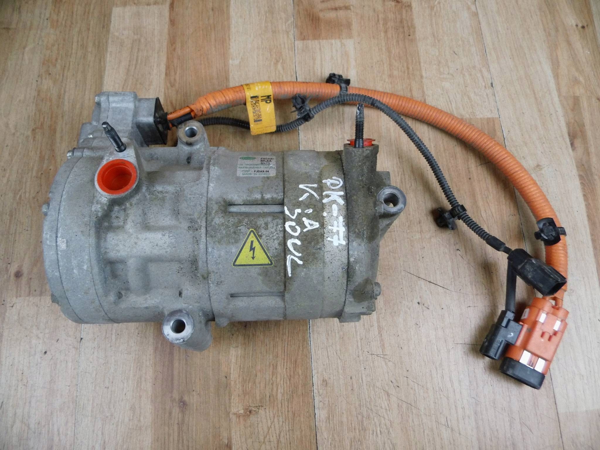 KIA Soul EV compressor compressor; of the air conditioning 97701E4000 97701-E4000