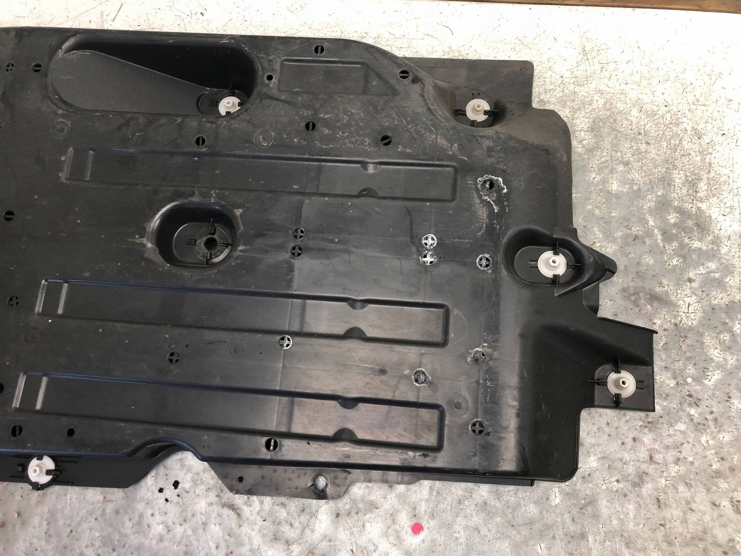 cover chassis right JEEP AVENGER 9841799680
