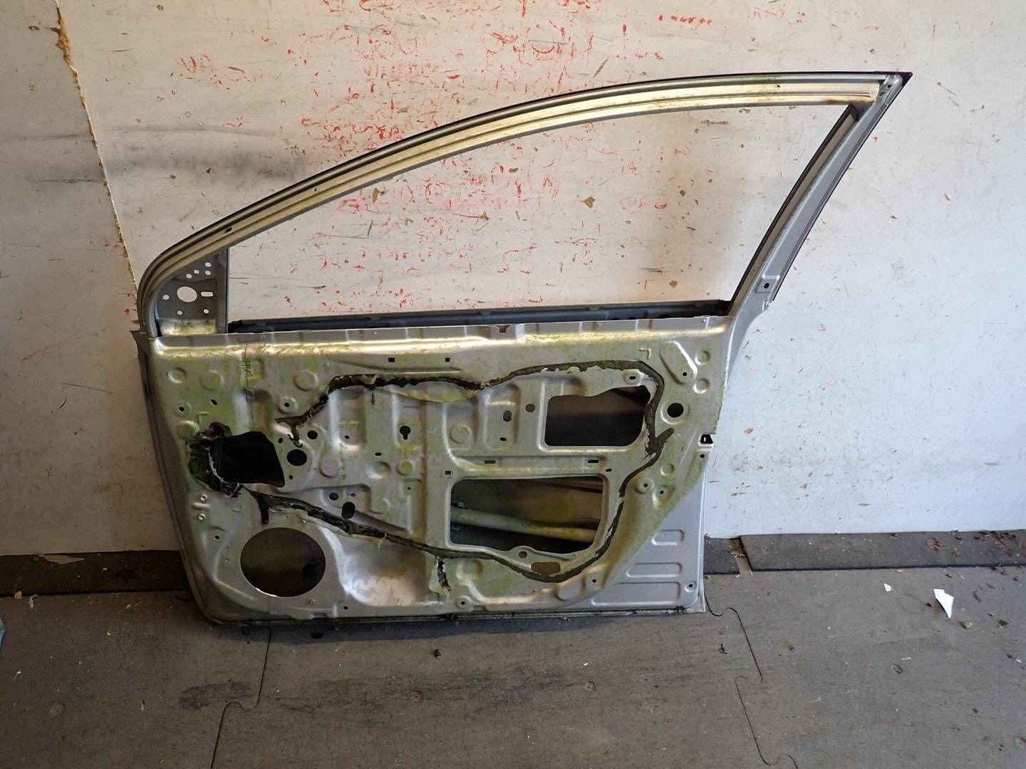 door front front right TOYOTA AURIS II 2012