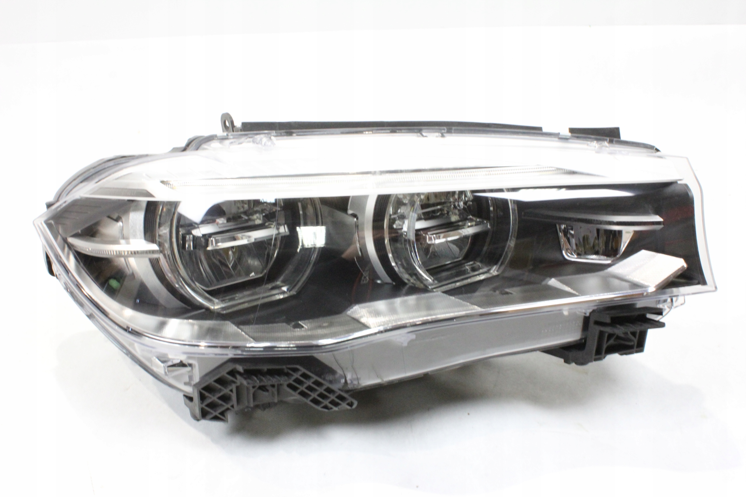 LAMPA PRAWA PRZEDNIA LED ADAPTIVE BMW F15 X5 F16