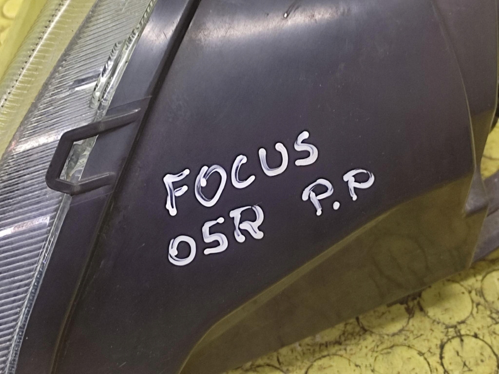 FORD FOCUS MK2 REFLEKTOR light right front