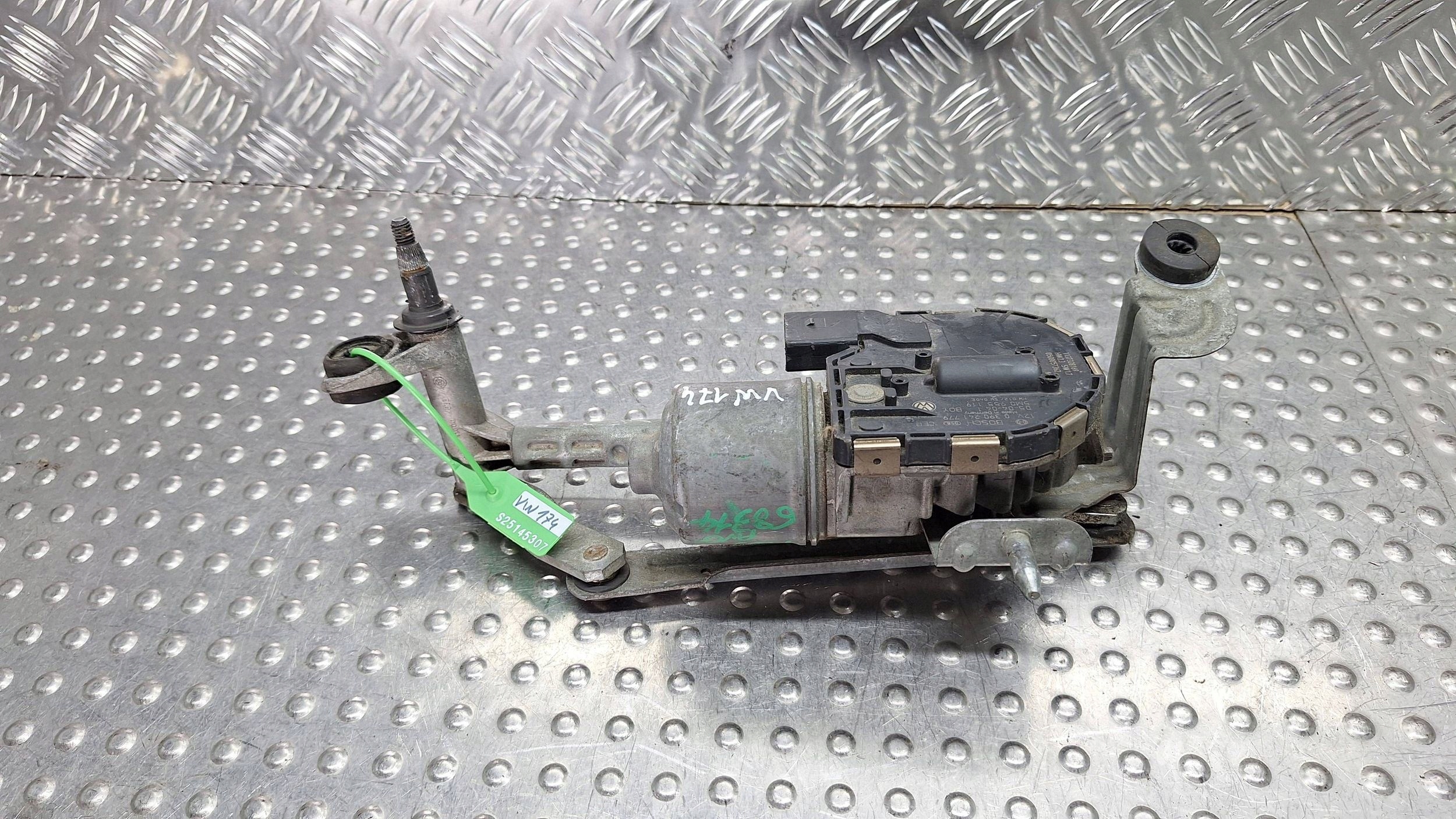 wiper mechanism left front 5M0955023C 5M0955119 VW GOLV V plus