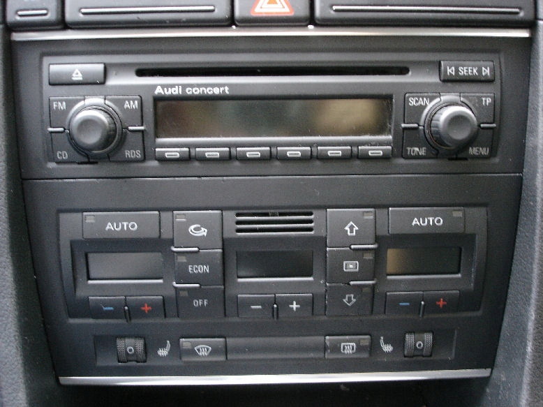 RAMKA RADIOWA AUDI A4 B6/B7 2001-2008 1DIN CZARNA Model 281320-07