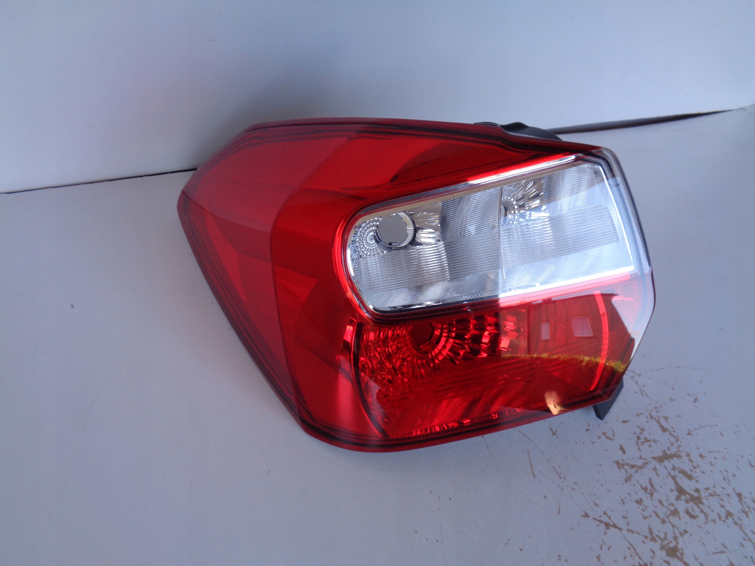 light left rear SUBARU XV 11