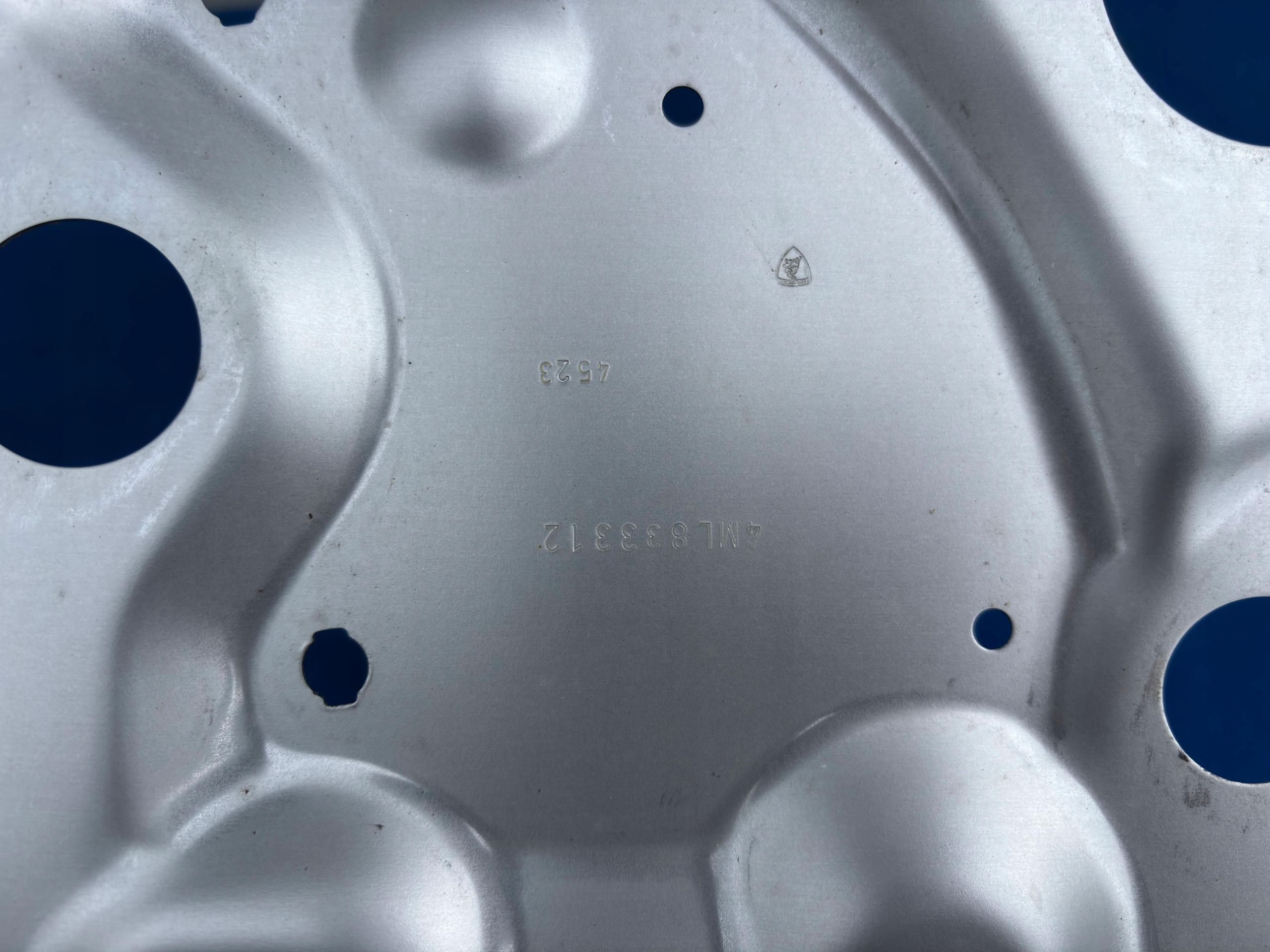 LAMBORGHINI URUS pillar door right rear part support SZKIELET PP14KW