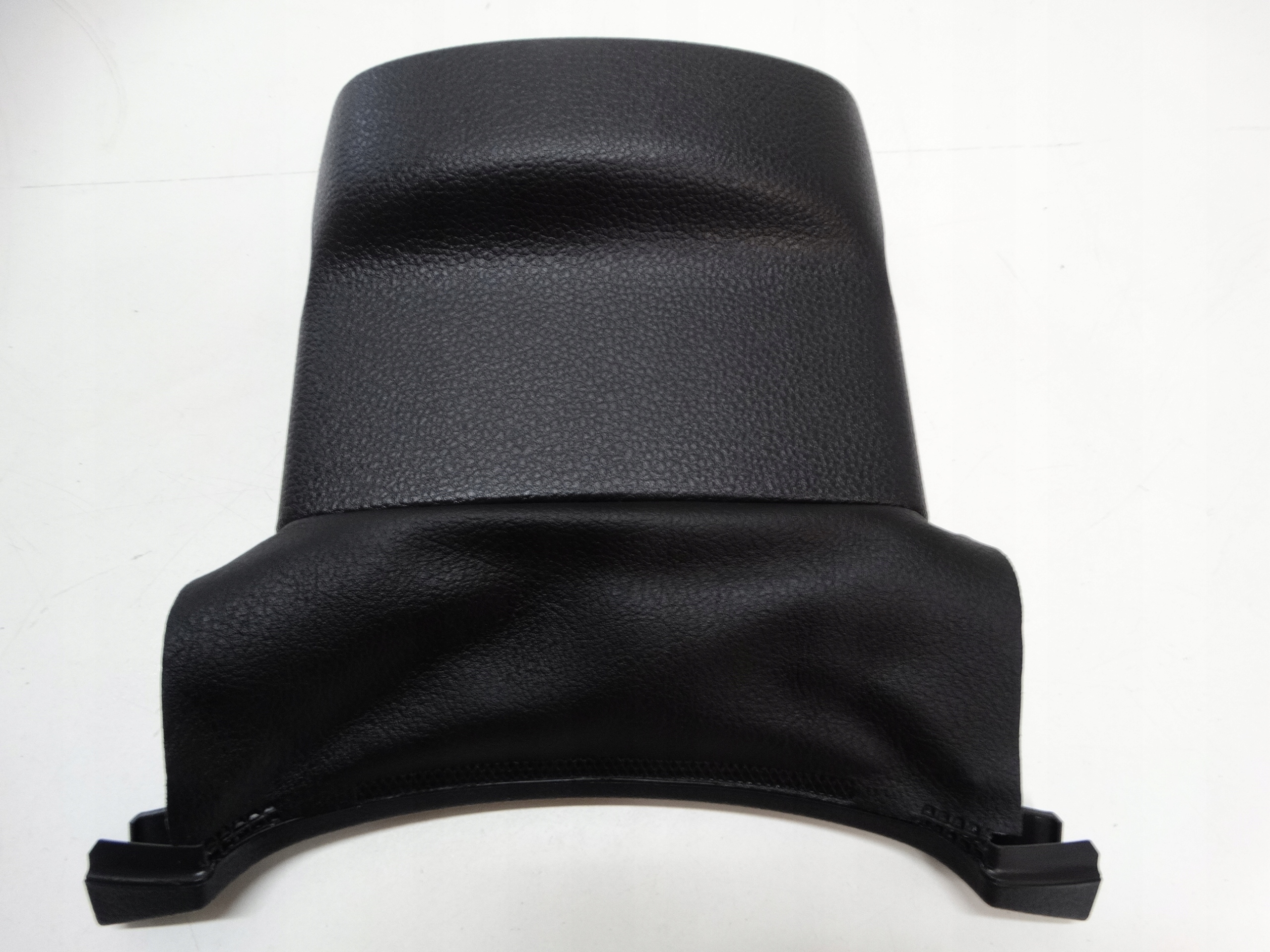 obal volantu VW GOLF VI 5N0858565