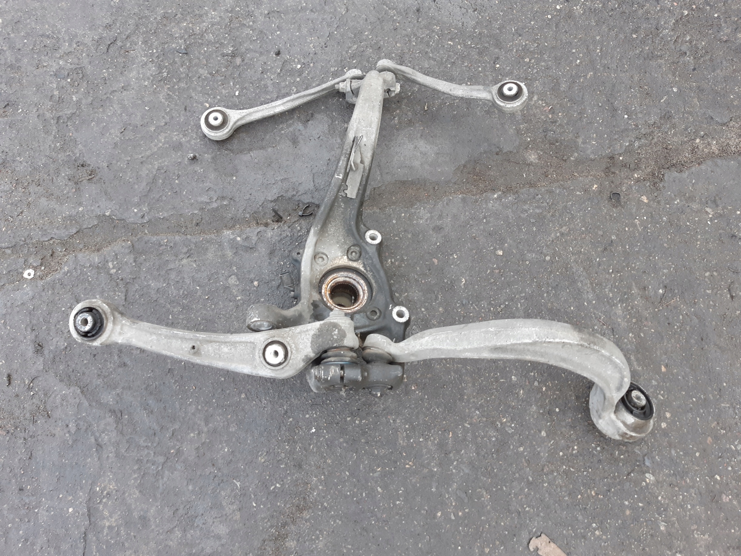 AUDI A4 B8 A5 8T A6 C7 A7 4G swing right right front 8K0407258ABS