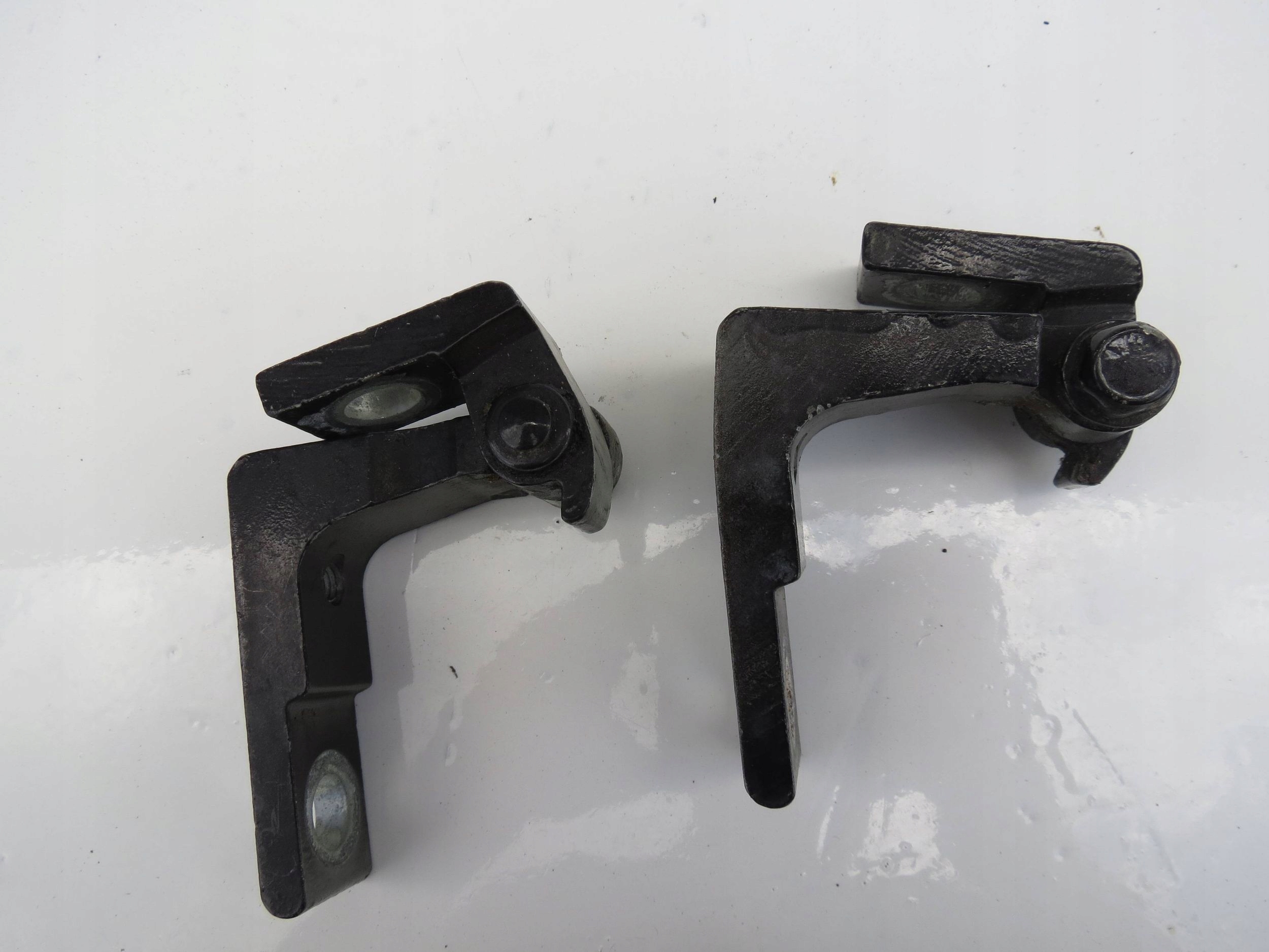hinge left /right front upper PORSCHE CAYENNE 4,5 V8 7L0831401B 7L0831402D