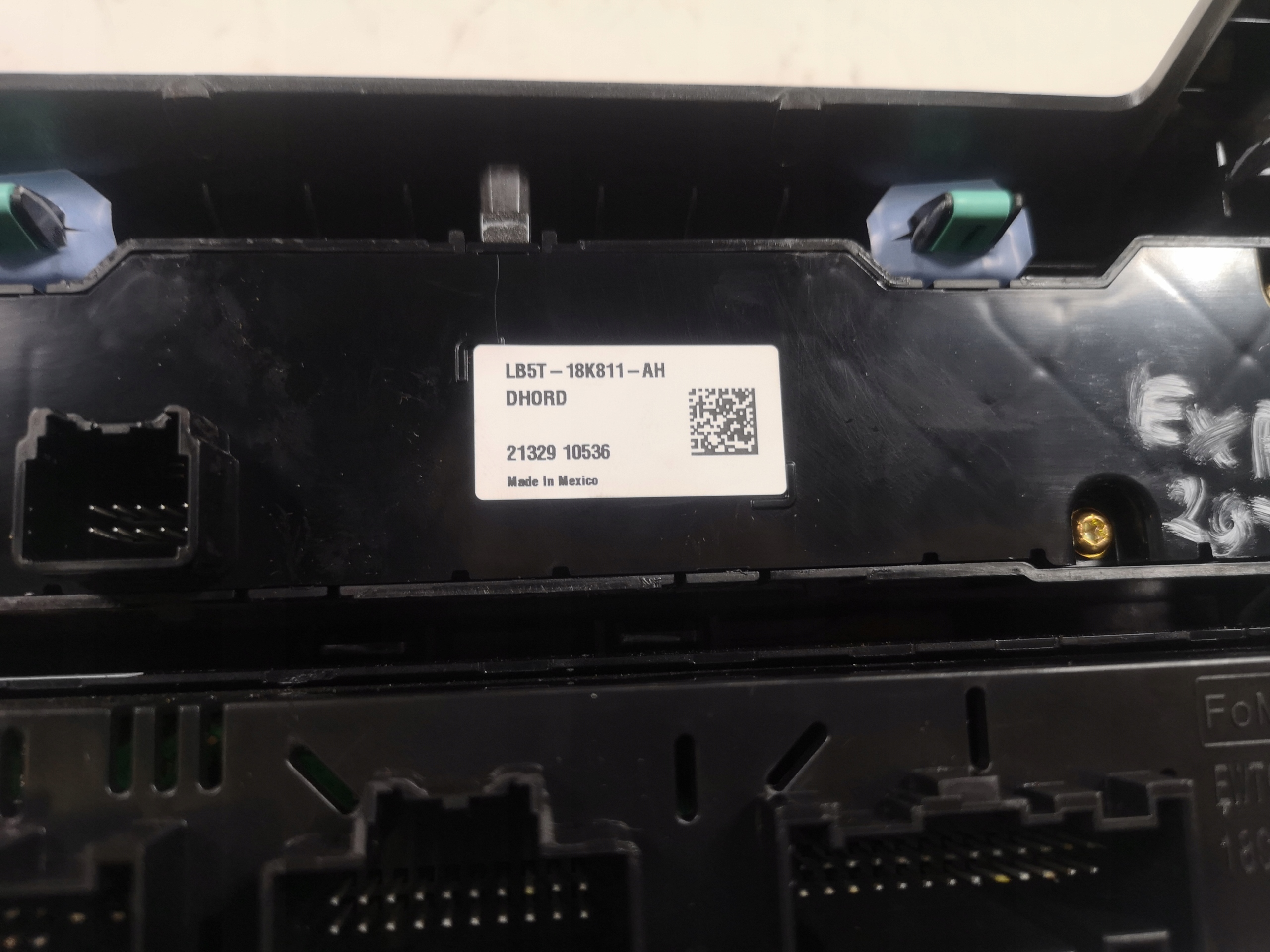 Panel radia klimatizaci Ford Explorer 2020