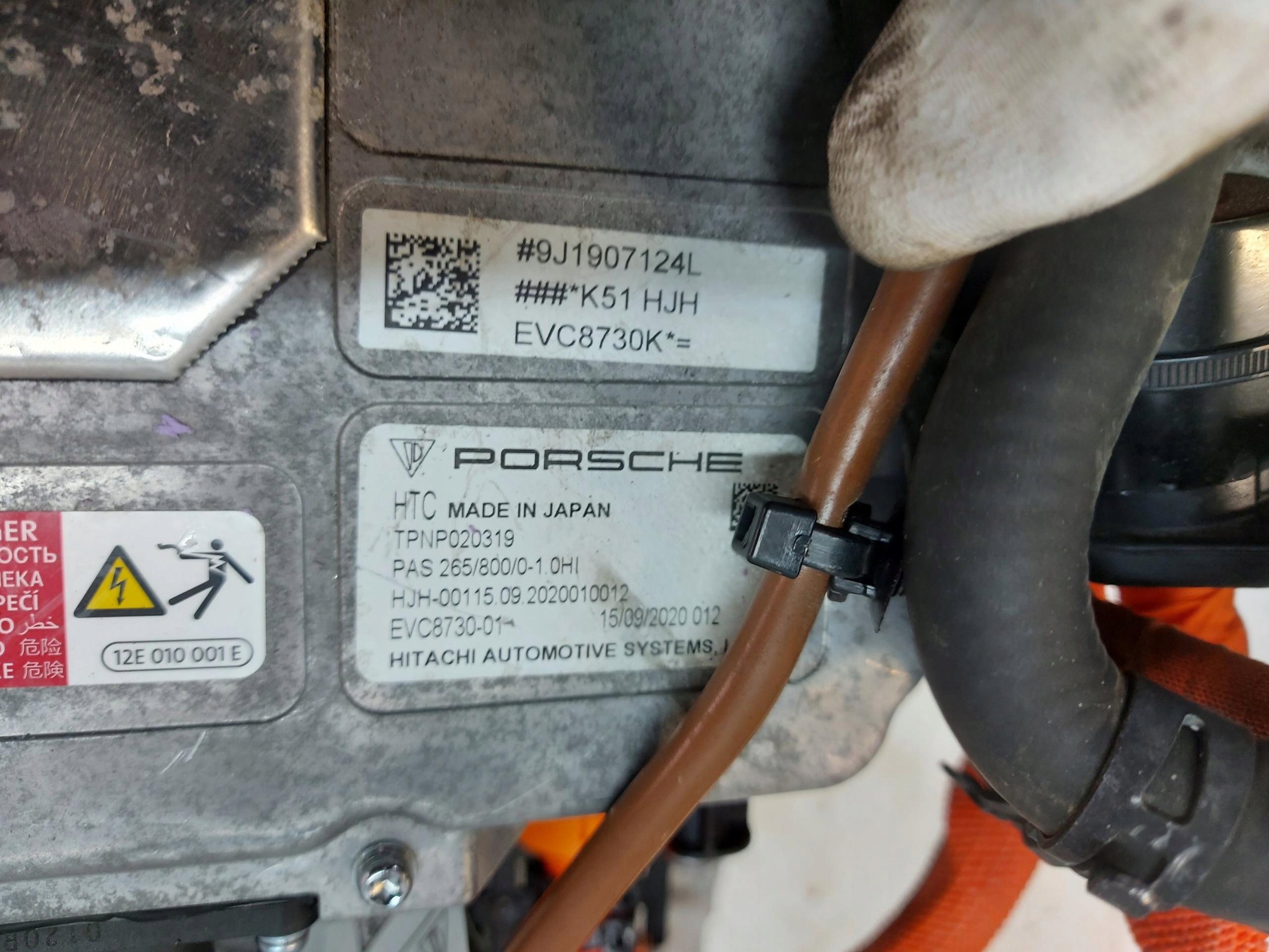 Porsche Taycan 4S 9J1 2021r engine naped electrical 9J1901131E