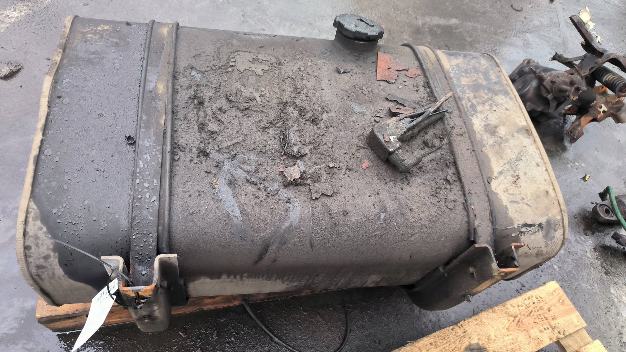 Réservoir carburant MAN TGL 12.210