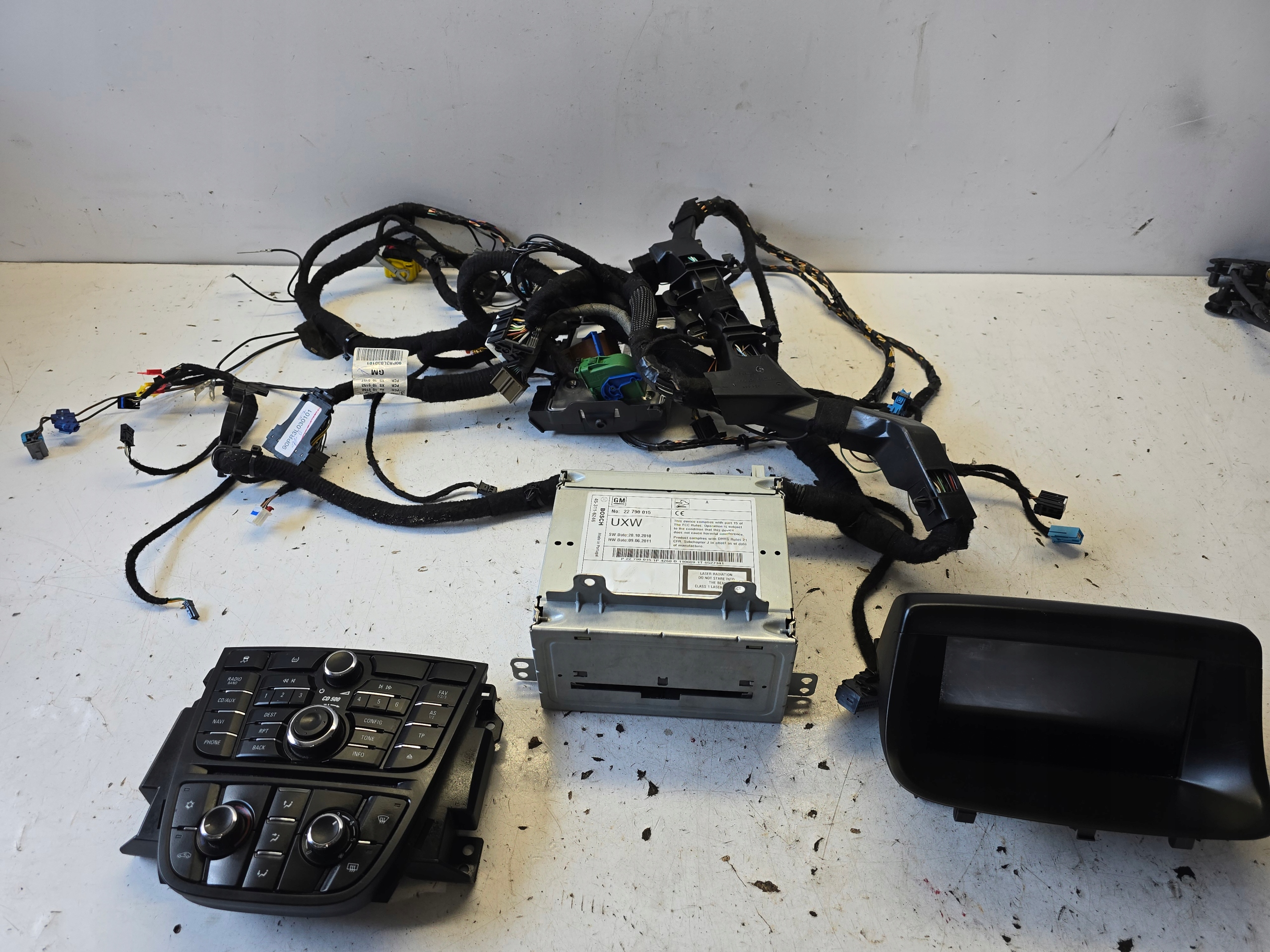 OPEL MERIVA B RADIO navigation CD 500 running board original