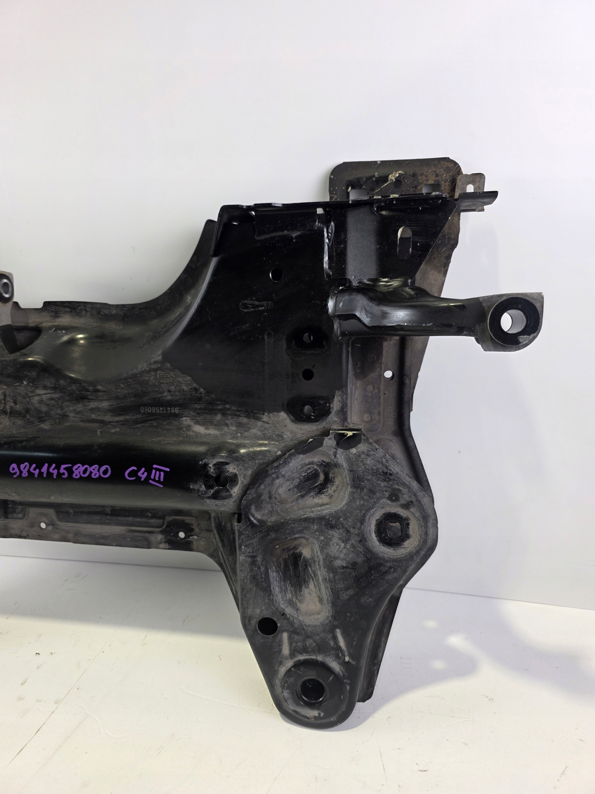 axle beam axle beam front CITROEN C4 III 98414558080