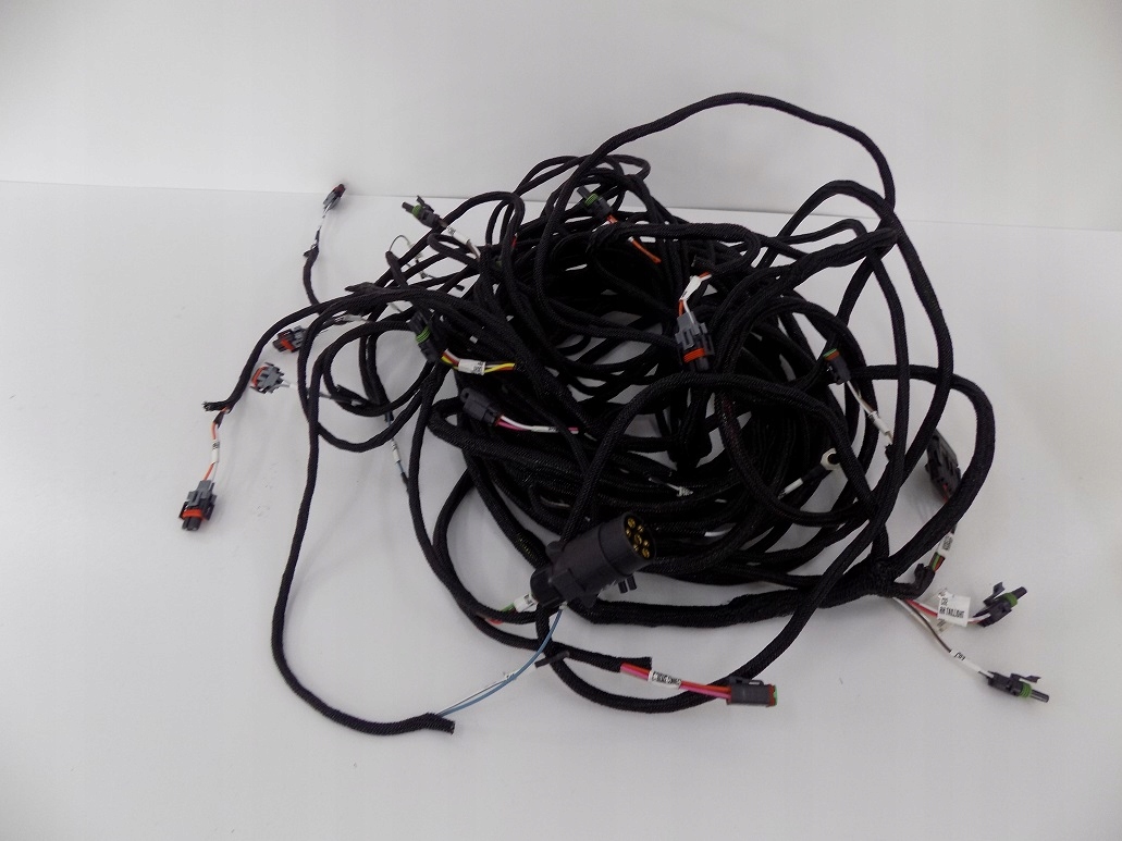 CNH CASE NEW HOLLAND УСТАНОВКА 700737366