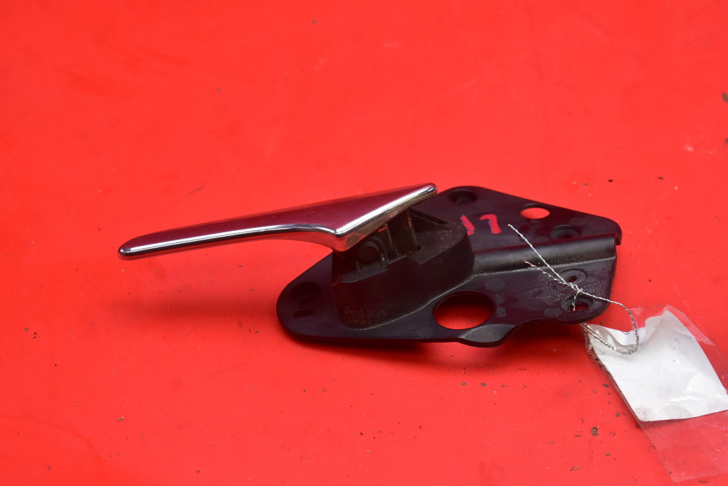 handle inner left front CHROM MERCEDES VITO W639 03-10