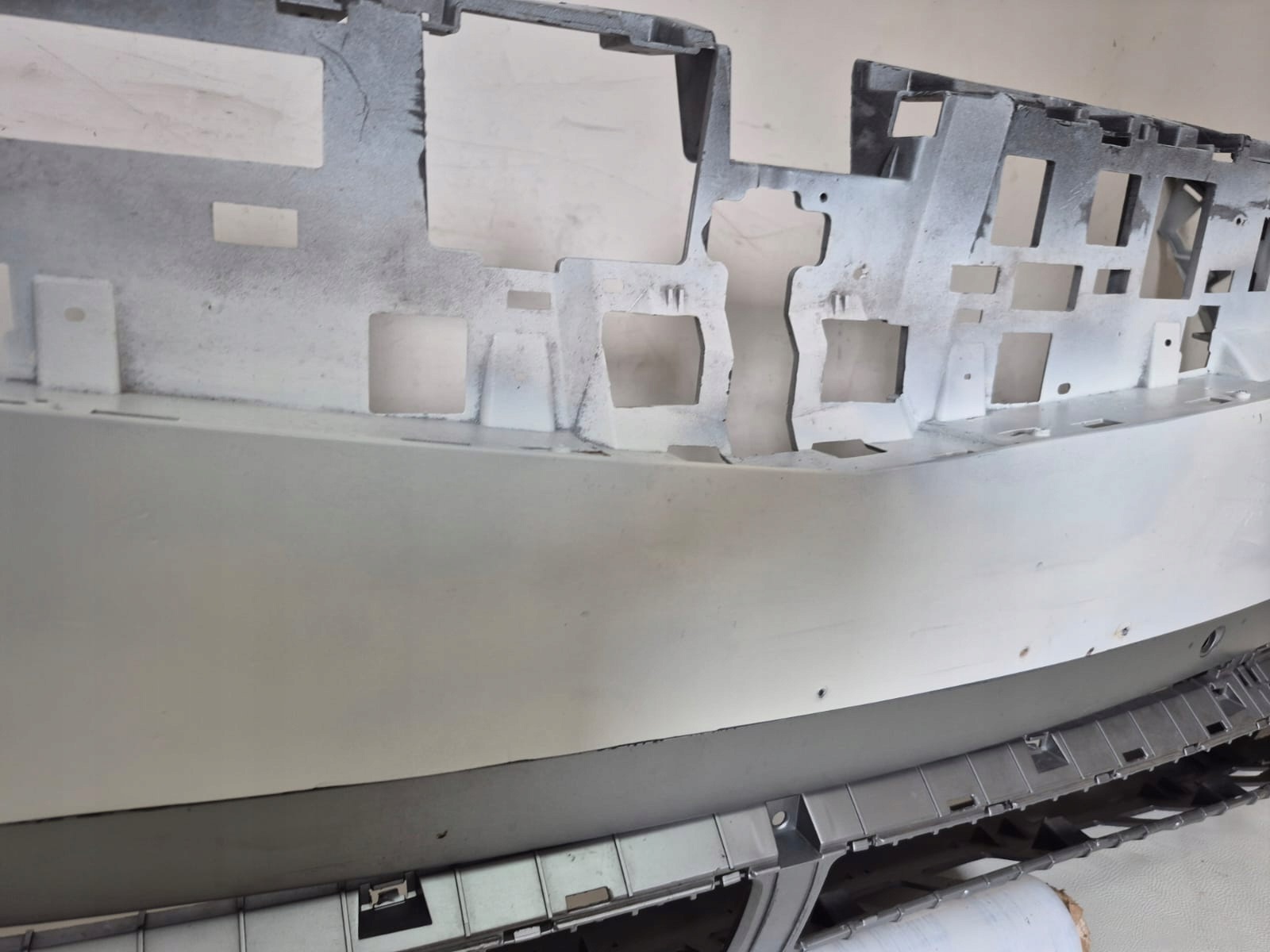 HYUNDAI IONIQ 5 21-24 bumper front front PDC
