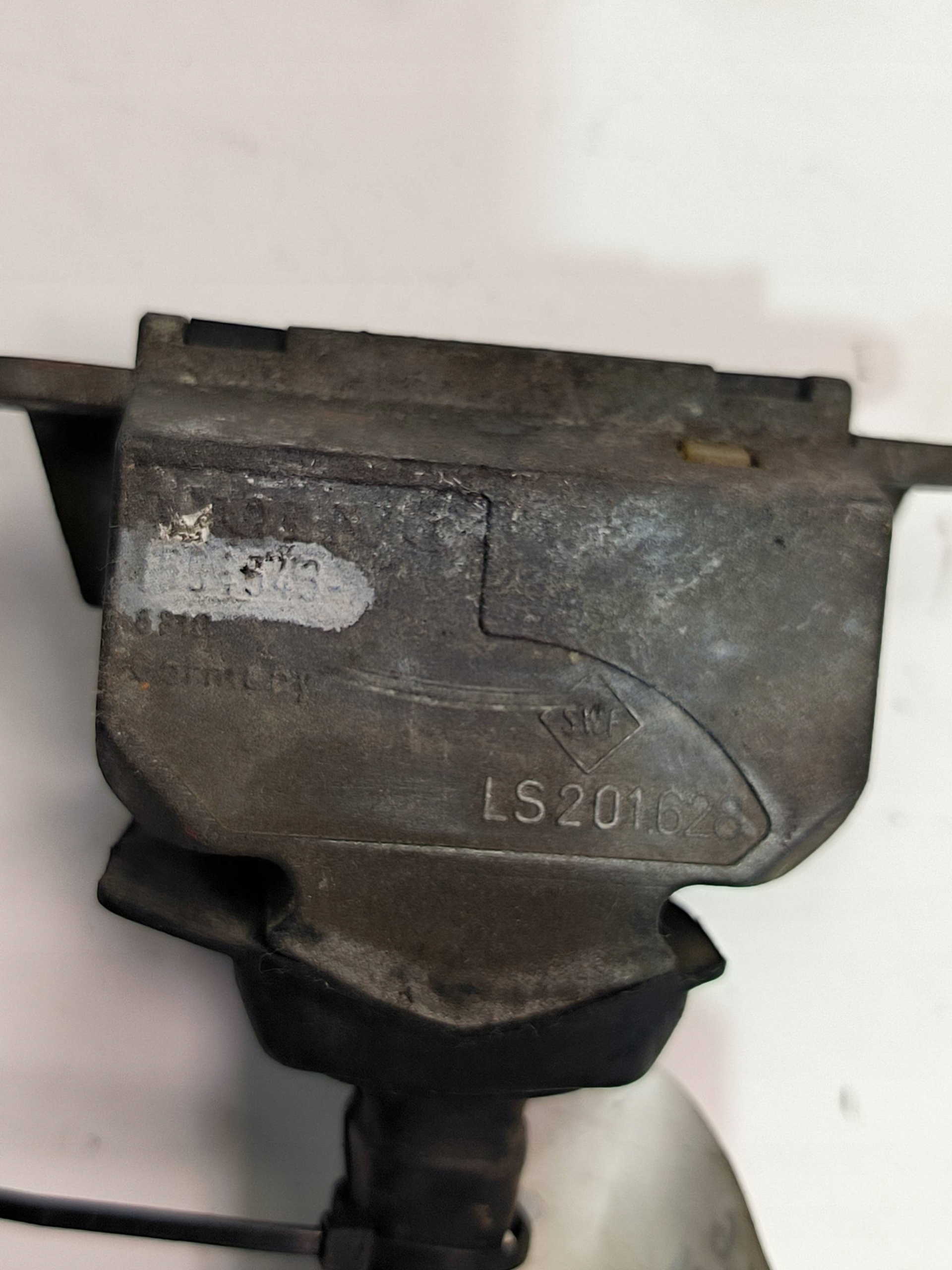 Pulsante LS201.628 VOLVO FL 6