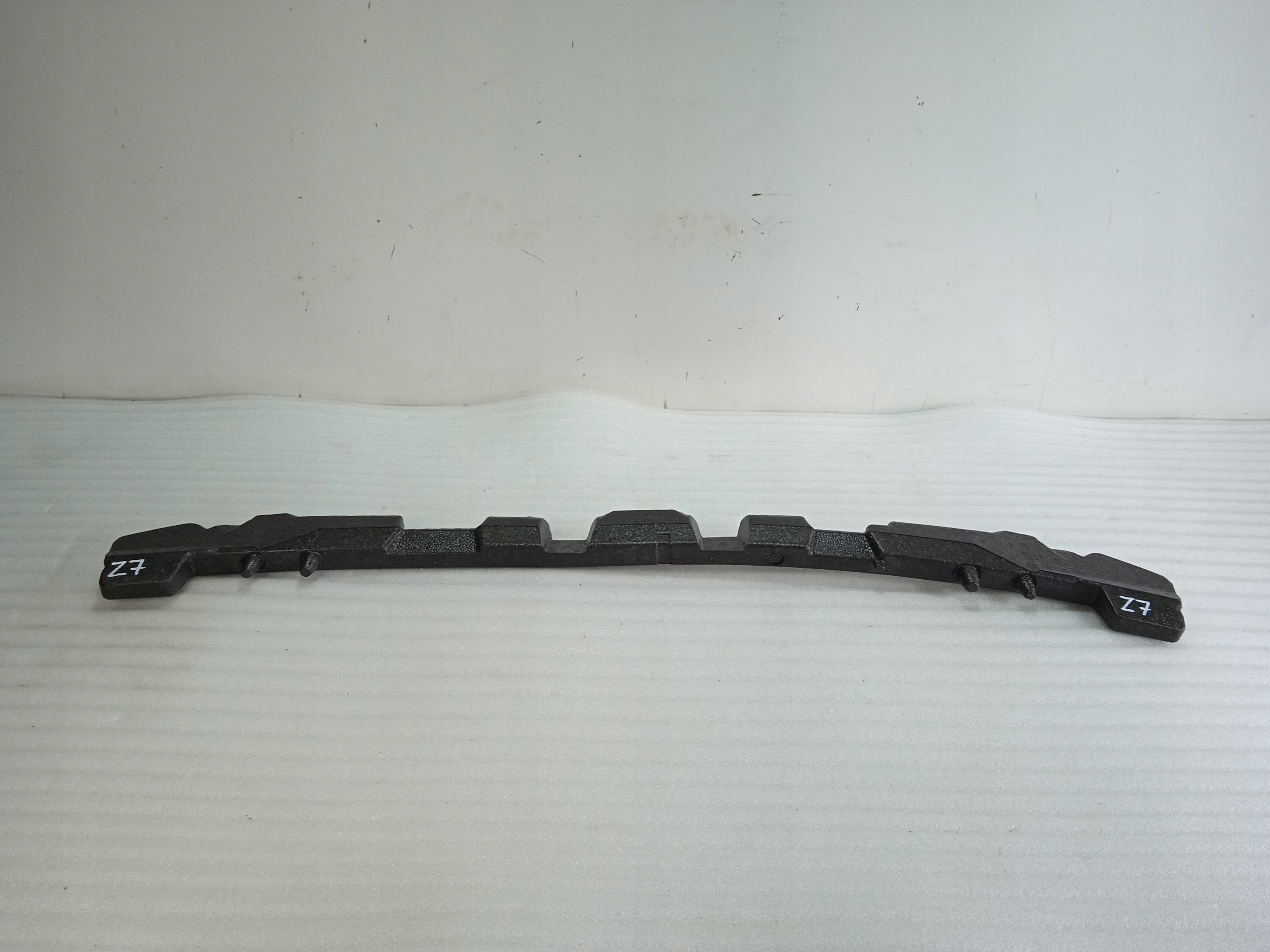 620928103R - RENAULT KADJAR LIFT ПОРОЛОНОВИЙ АМОРТИЗАТОР ПЕРЕДНЬОГО БАМПЕРА