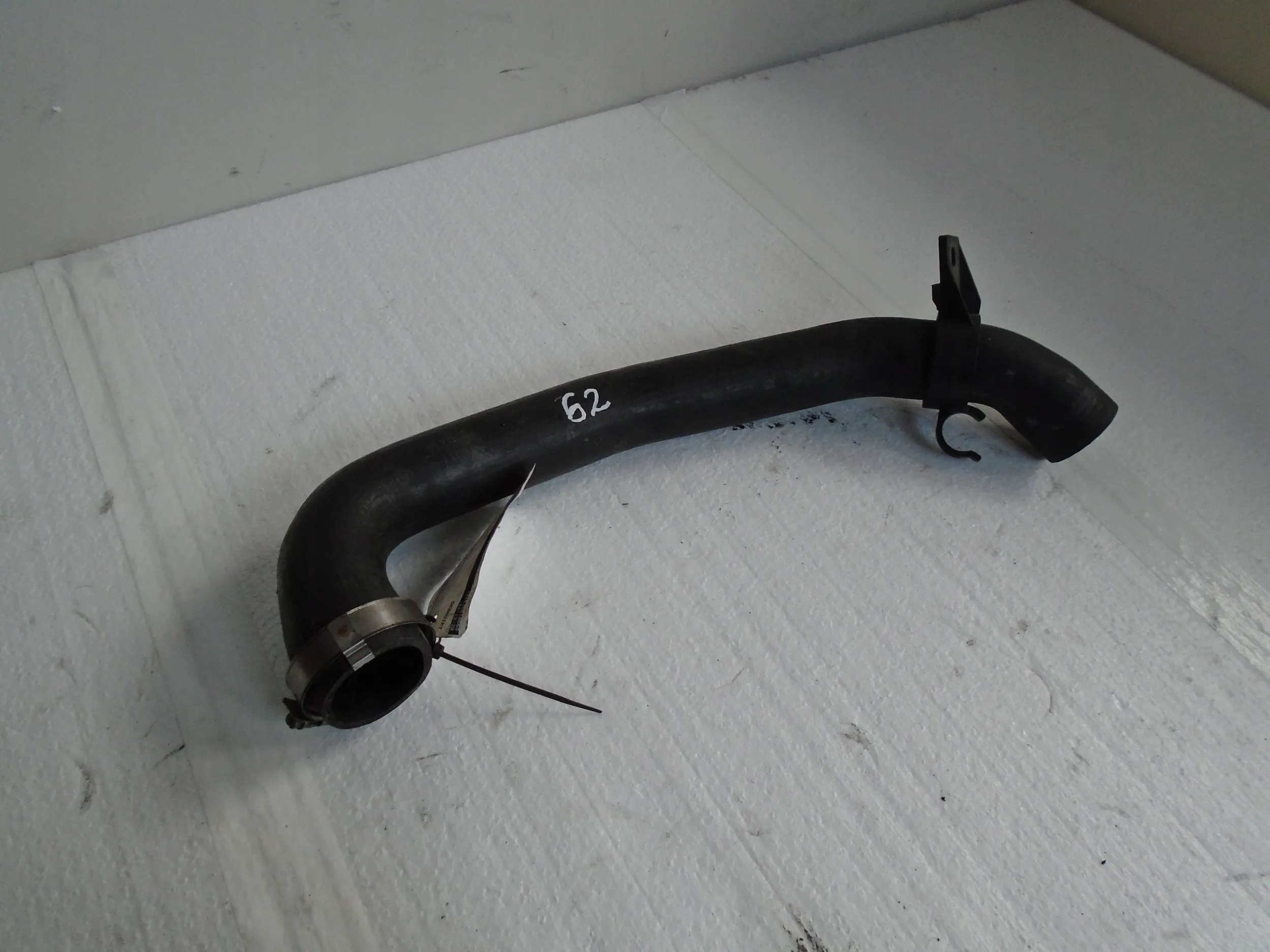 pipe hose air C1B16C646AE Ford B-MAX 13