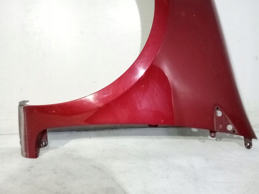 Renault Clio III fender left left side (185) TENNJ