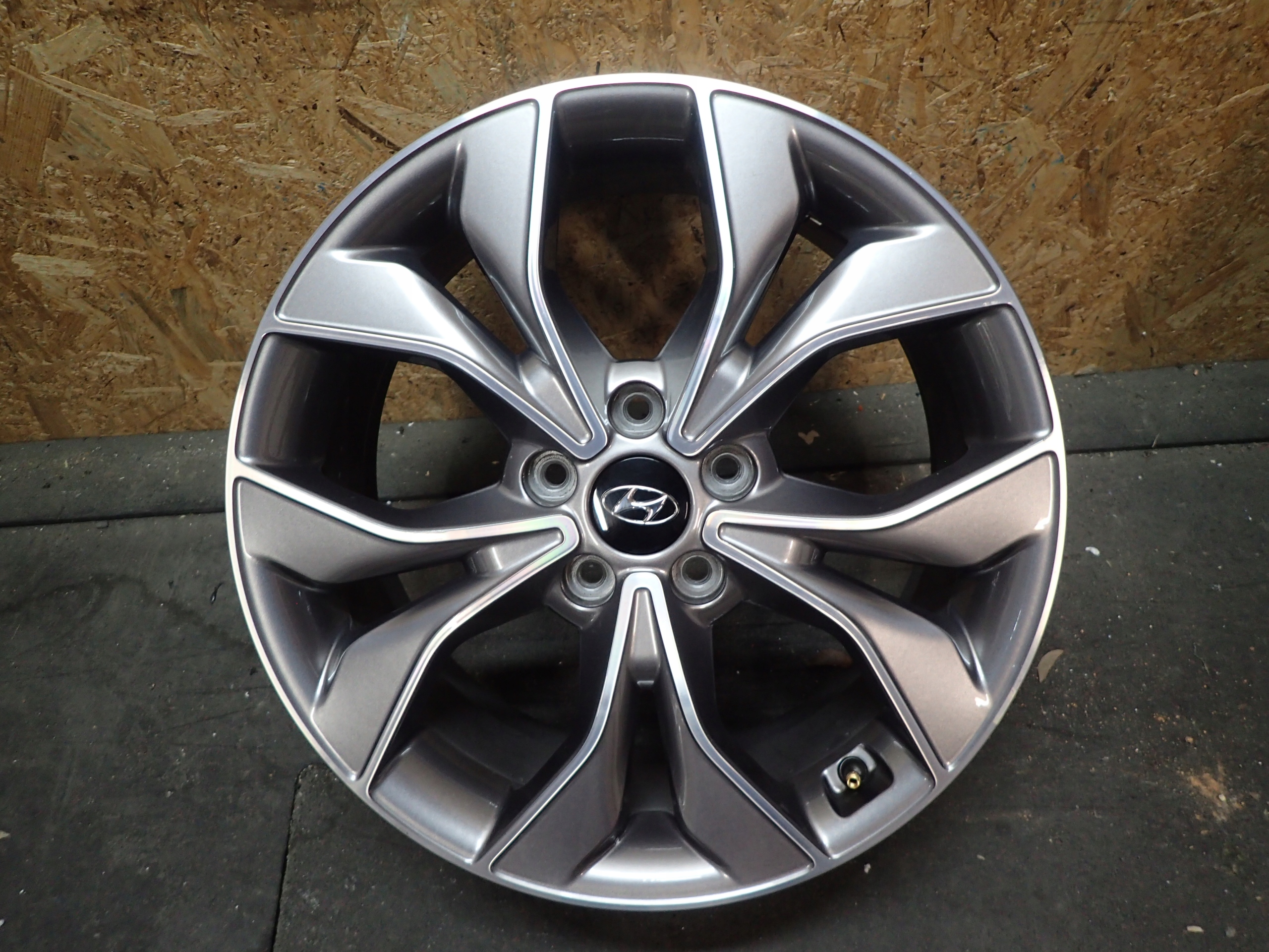 disk hliníkový HYUNDAI 18" 5X114,3 7,5J