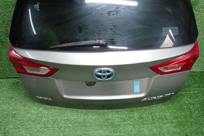 TOYOTA AURIS II KOMBI 12-15 boot doors rear part