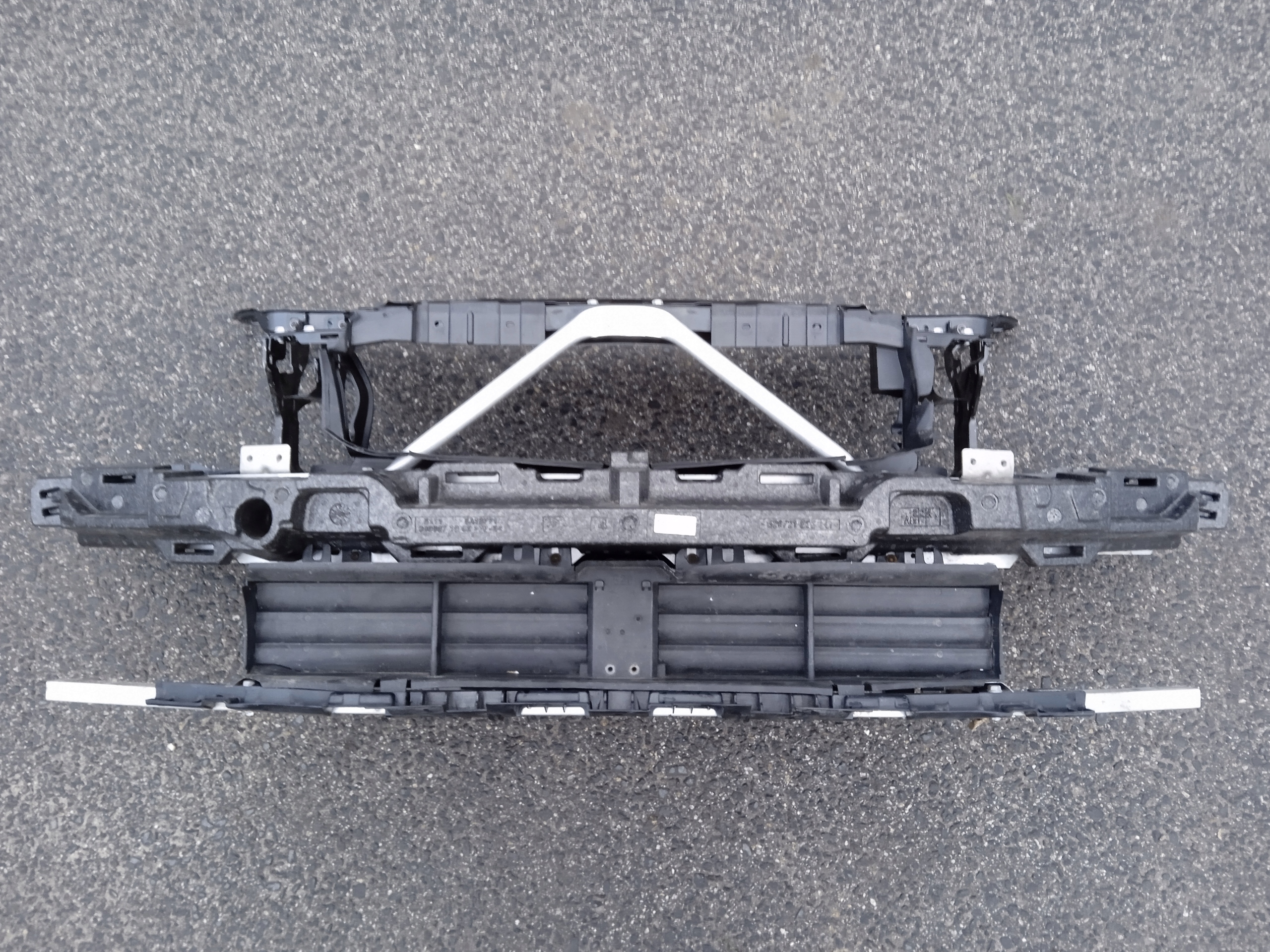 BMW 3 G20 G21 LCI LIFTING PAS PRZEDNI WZMOCNIENIE CZOŁOWE CHŁODNICE