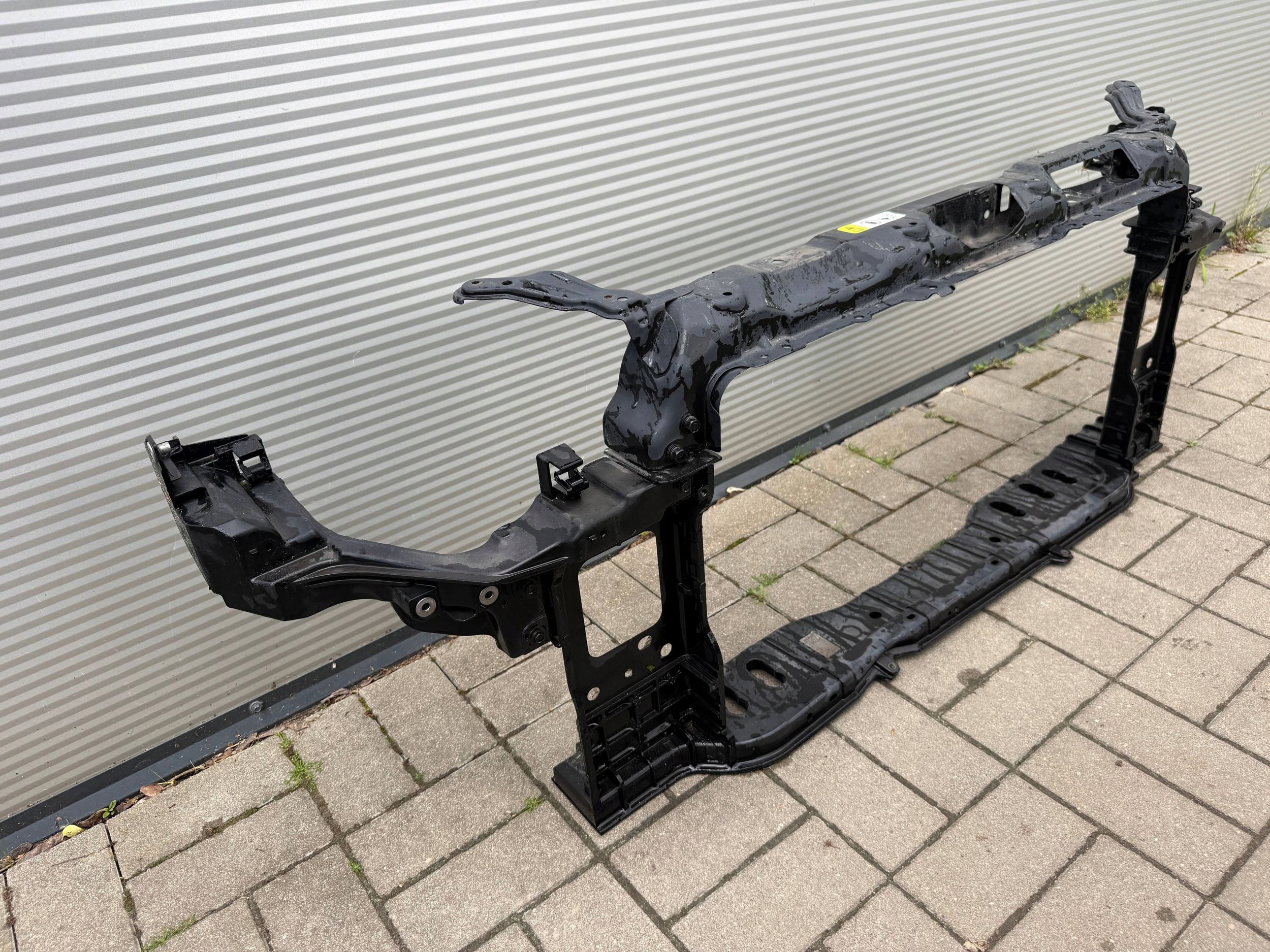 Hyundai I30 13- bar, wall front front