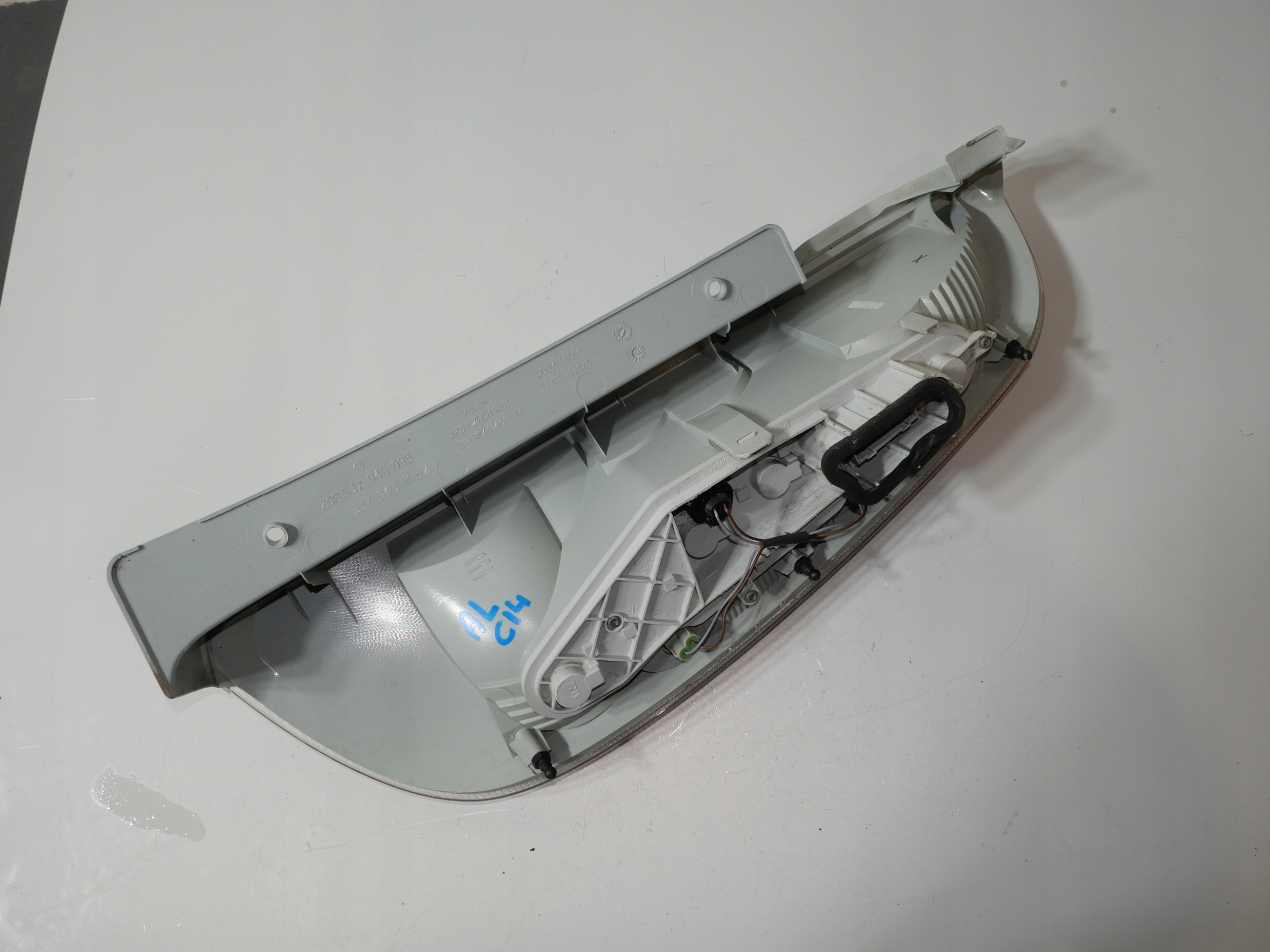 light rear left SKODA ROOMSTER 5J7945111