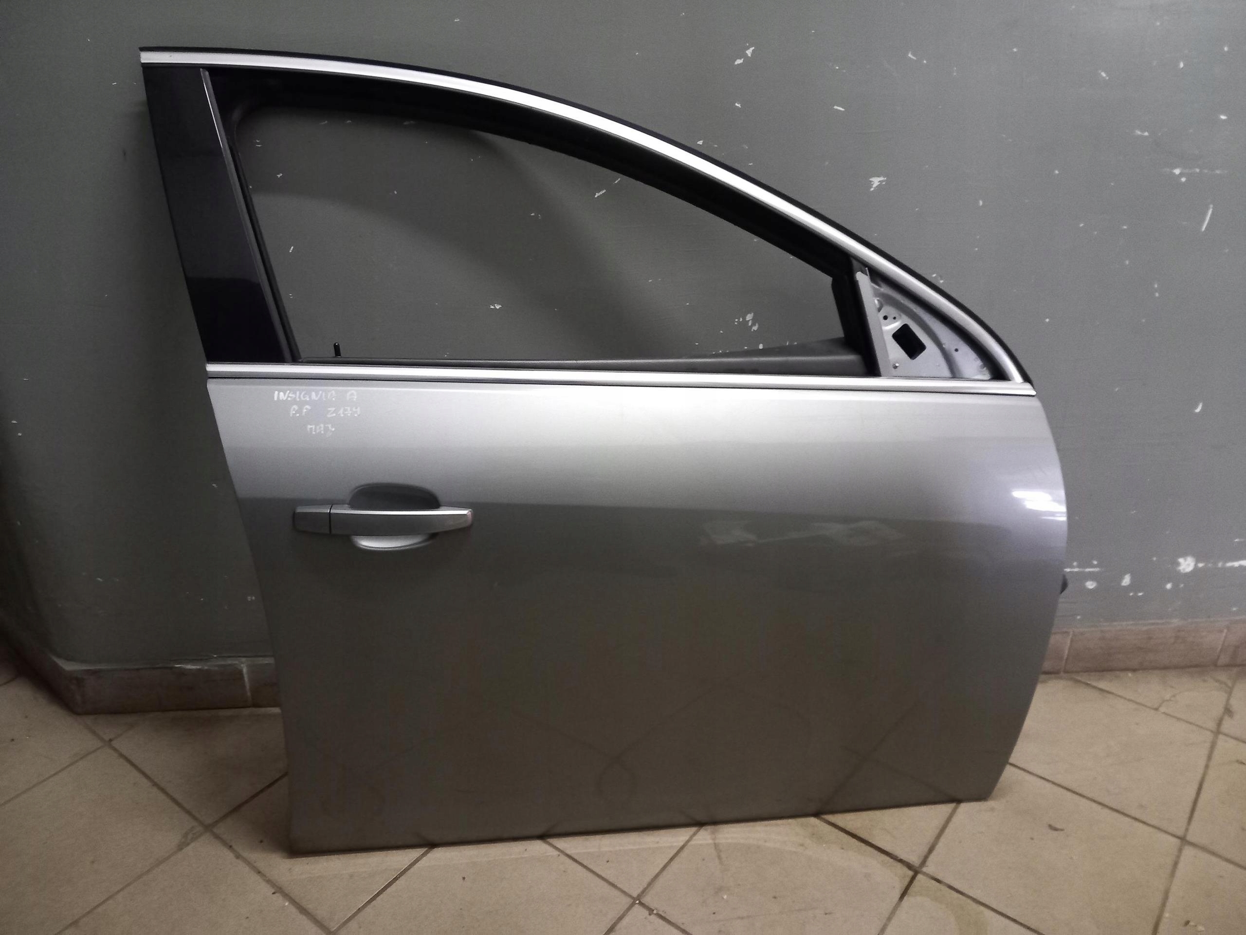door complete right front OPEL INSIGNIA A Z179 08-17