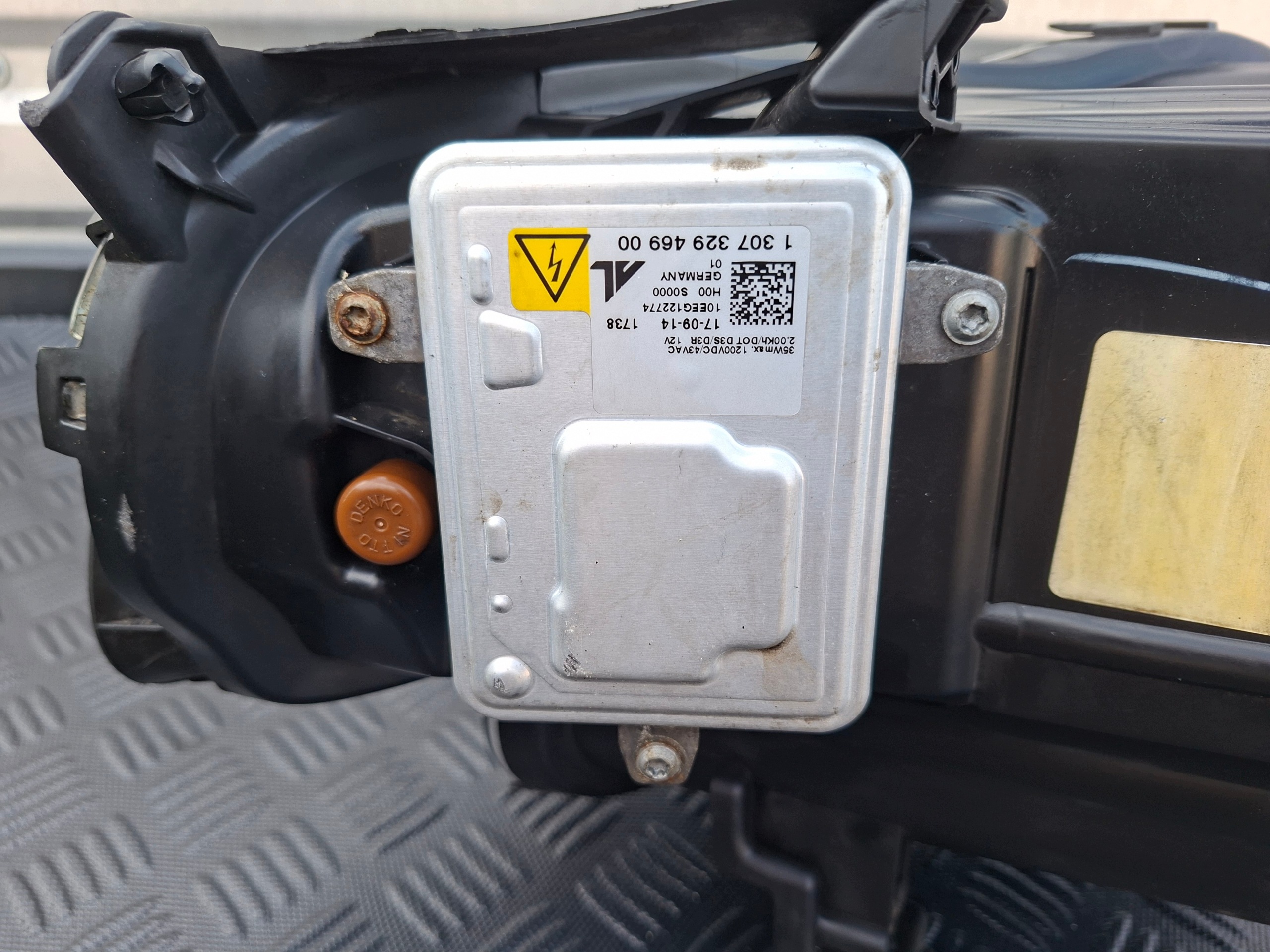 light front right front right XENON KOMPL UK ANGLIK JEEP CHEROKEE V KL