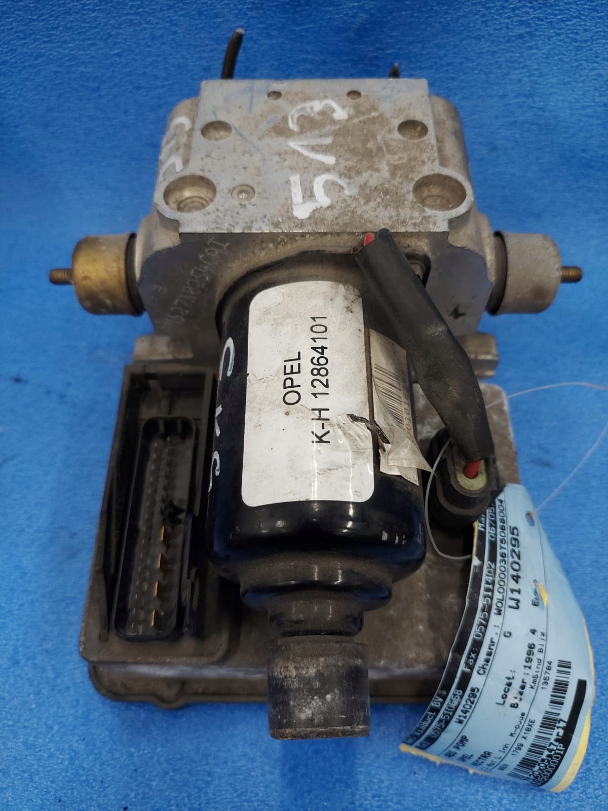 насос ABS VECTRA B 12864101
