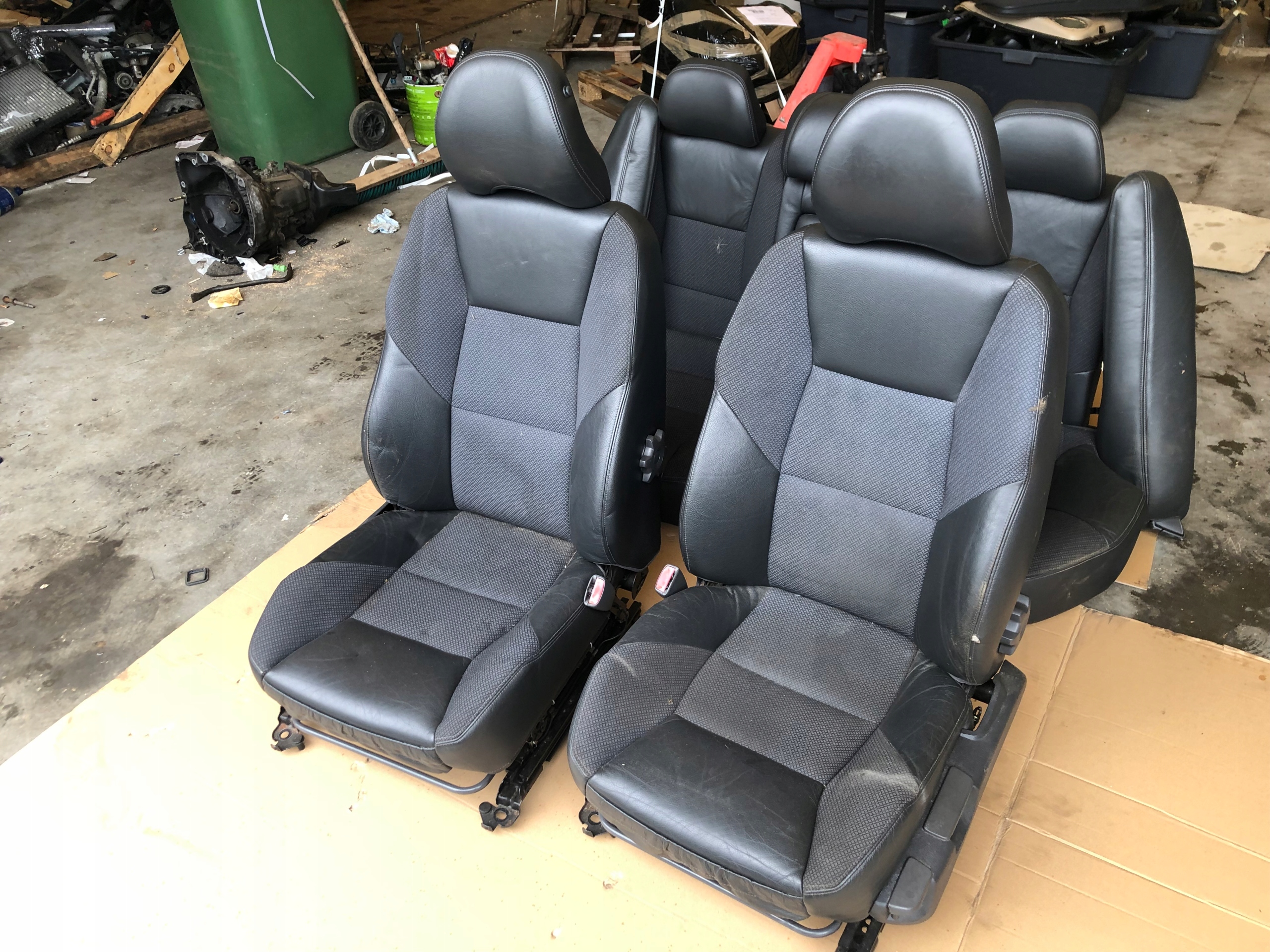 СИДІННЯ СИДІННЯ VOLVO S60 ПОЛОВИНА-SKORA 1999-2004